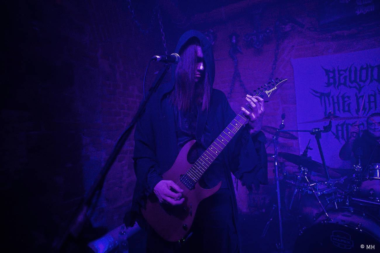 V Plzni se sjeli metalisté, Parlament Club hostil akci Suicide Therapy