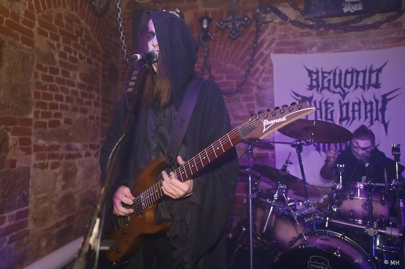 V Plzni se sjeli metalisté, Parlament Club hostil akci Suicide Therapy