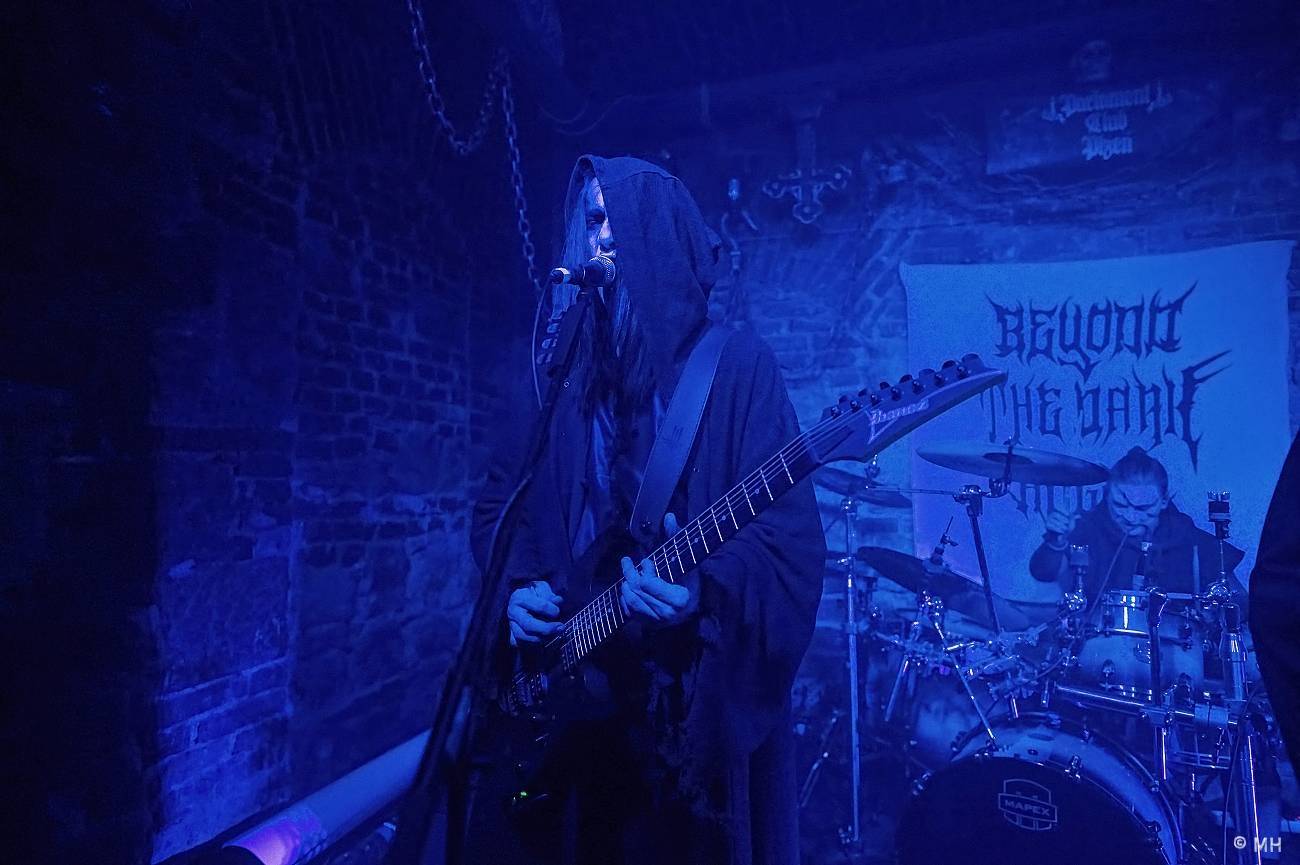 V Plzni se sjeli metalisté, Parlament Club hostil akci Suicide Therapy