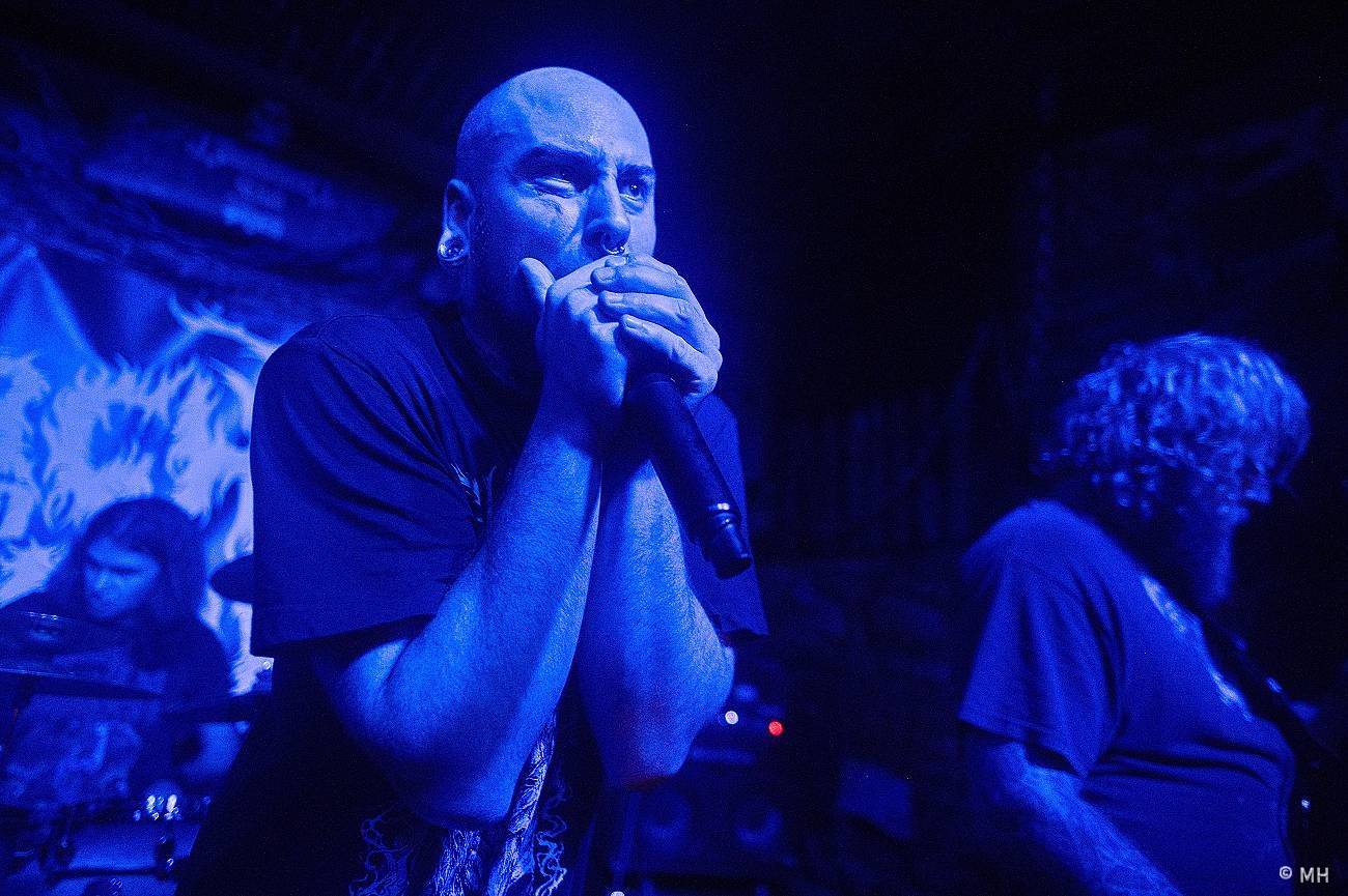 V Plzni se sjeli metalisté, Parlament Club hostil akci Suicide Therapy