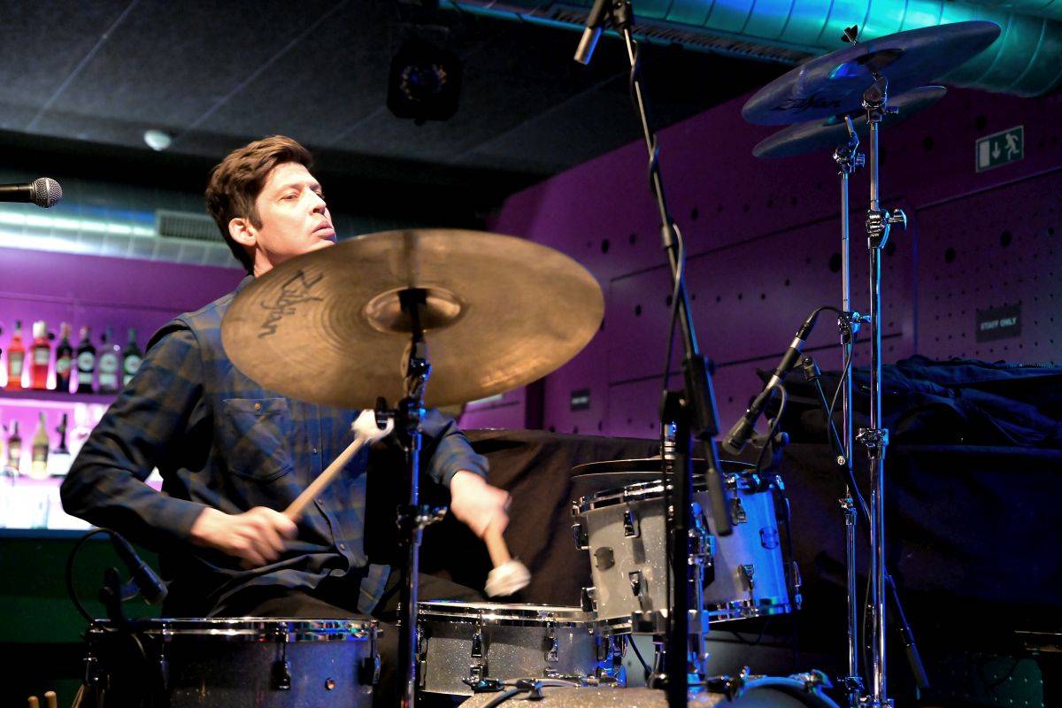 Marc Ribot kouzlil v Jazz Docku, doprovázela ho kapela Ceramic Dog