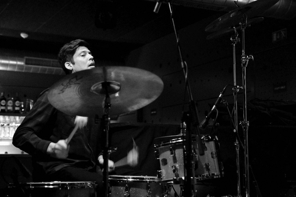 Marc Ribot kouzlil v Jazz Docku, doprovázela ho kapela Ceramic Dog