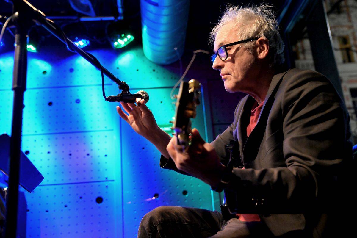 Marc Ribot kouzlil v Jazz Docku, doprovázela ho kapela Ceramic Dog