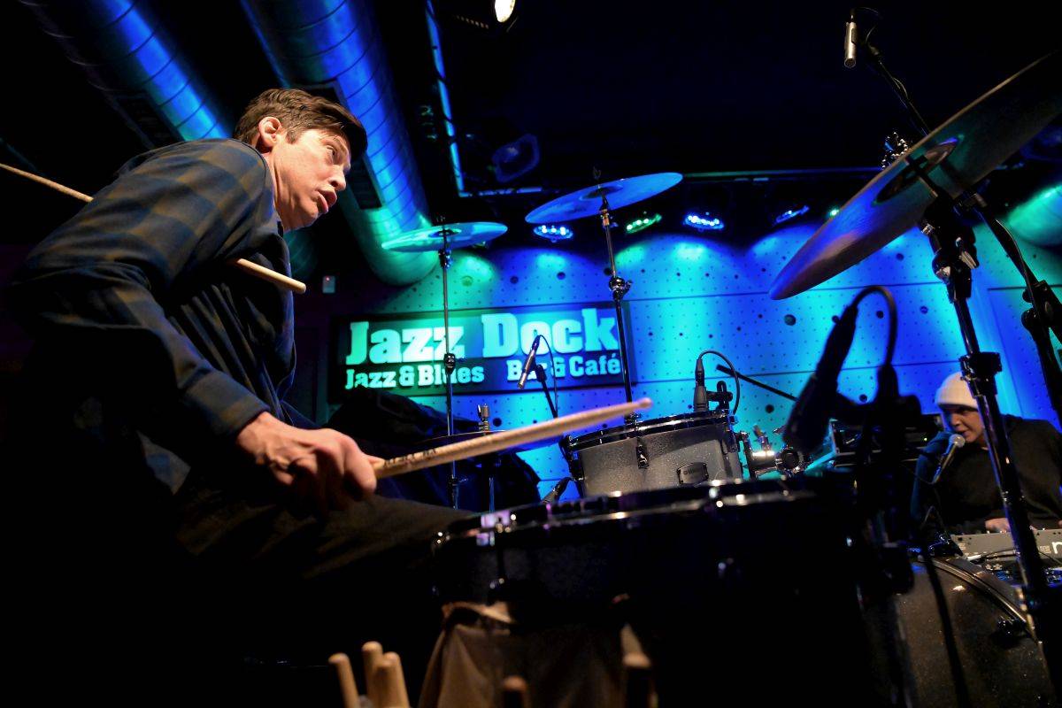 Marc Ribot kouzlil v Jazz Docku, doprovázela ho kapela Ceramic Dog