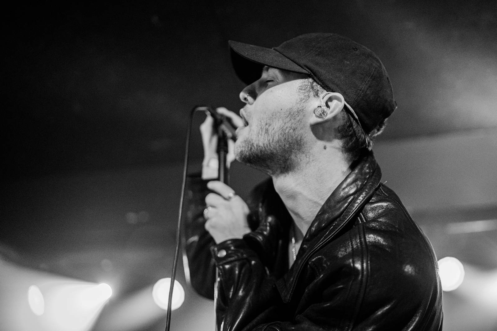 Oslava narozenin Rock Café byla pořádnou divočinou, klubu blahopřáli The Hara a .themayrevolution