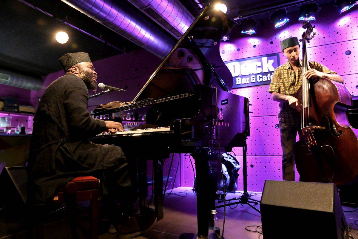 Nduduzo Makhathini Trio se v Jazz Docku představilo pražskému publiku