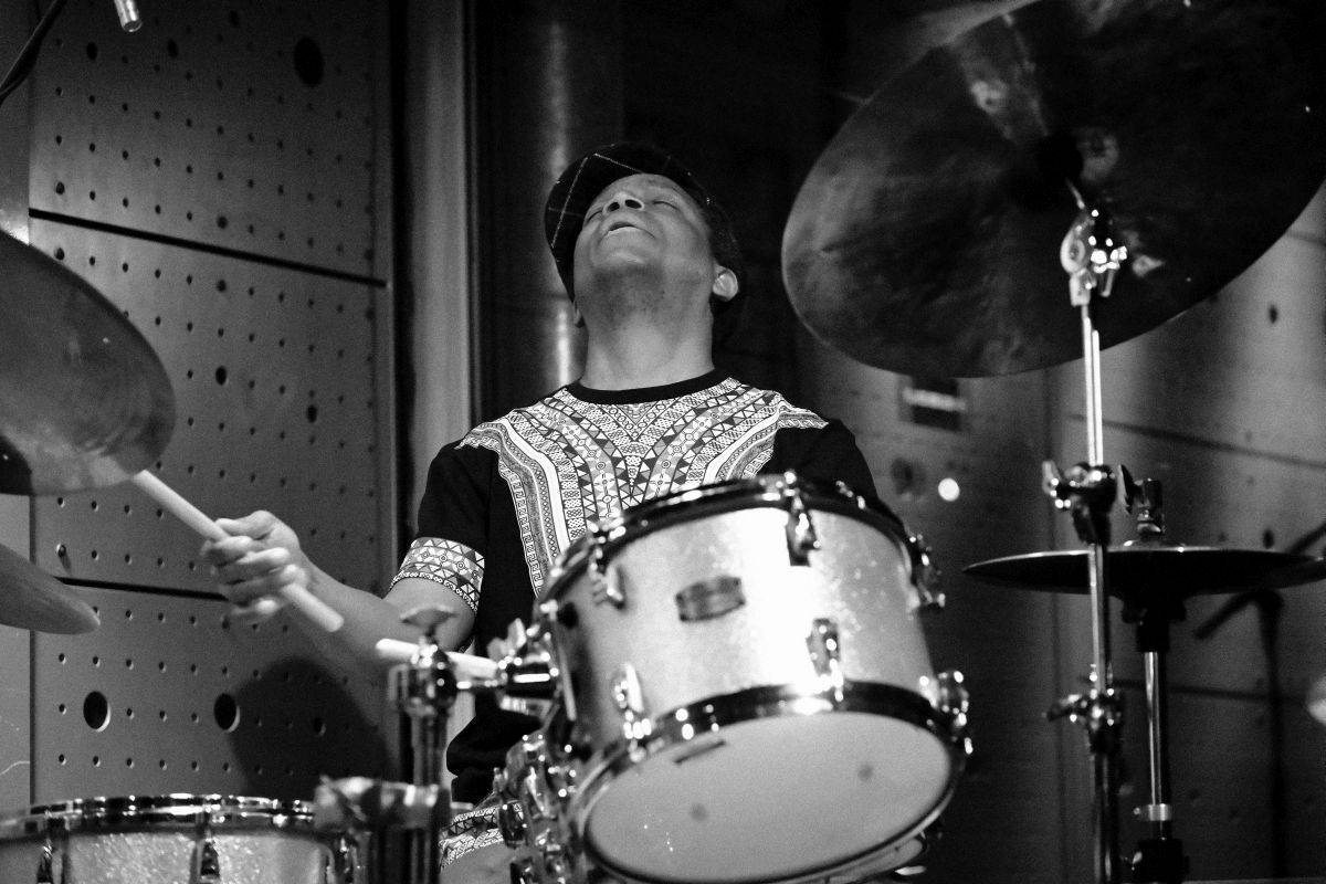 Nduduzo Makhathini Trio se v Jazz Docku představilo pražskému publiku