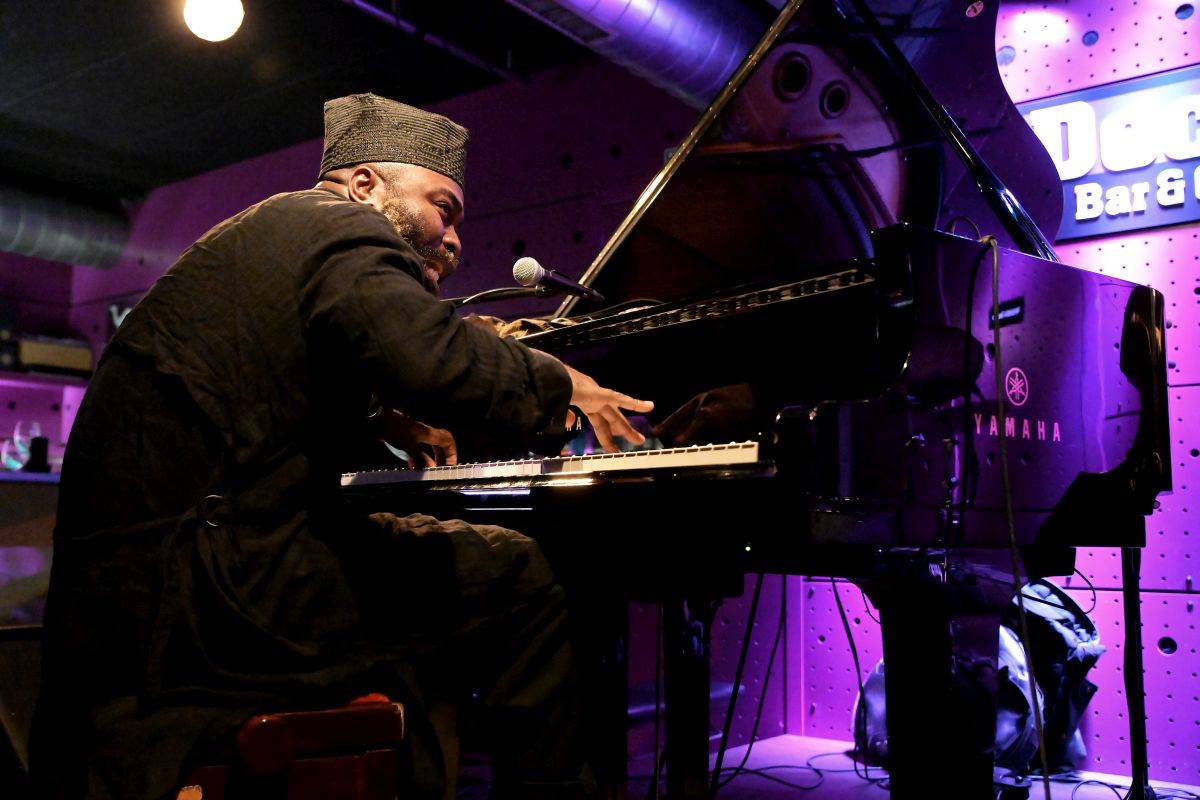 Nduduzo Makhathini Trio se v Jazz Docku představilo pražskému publiku