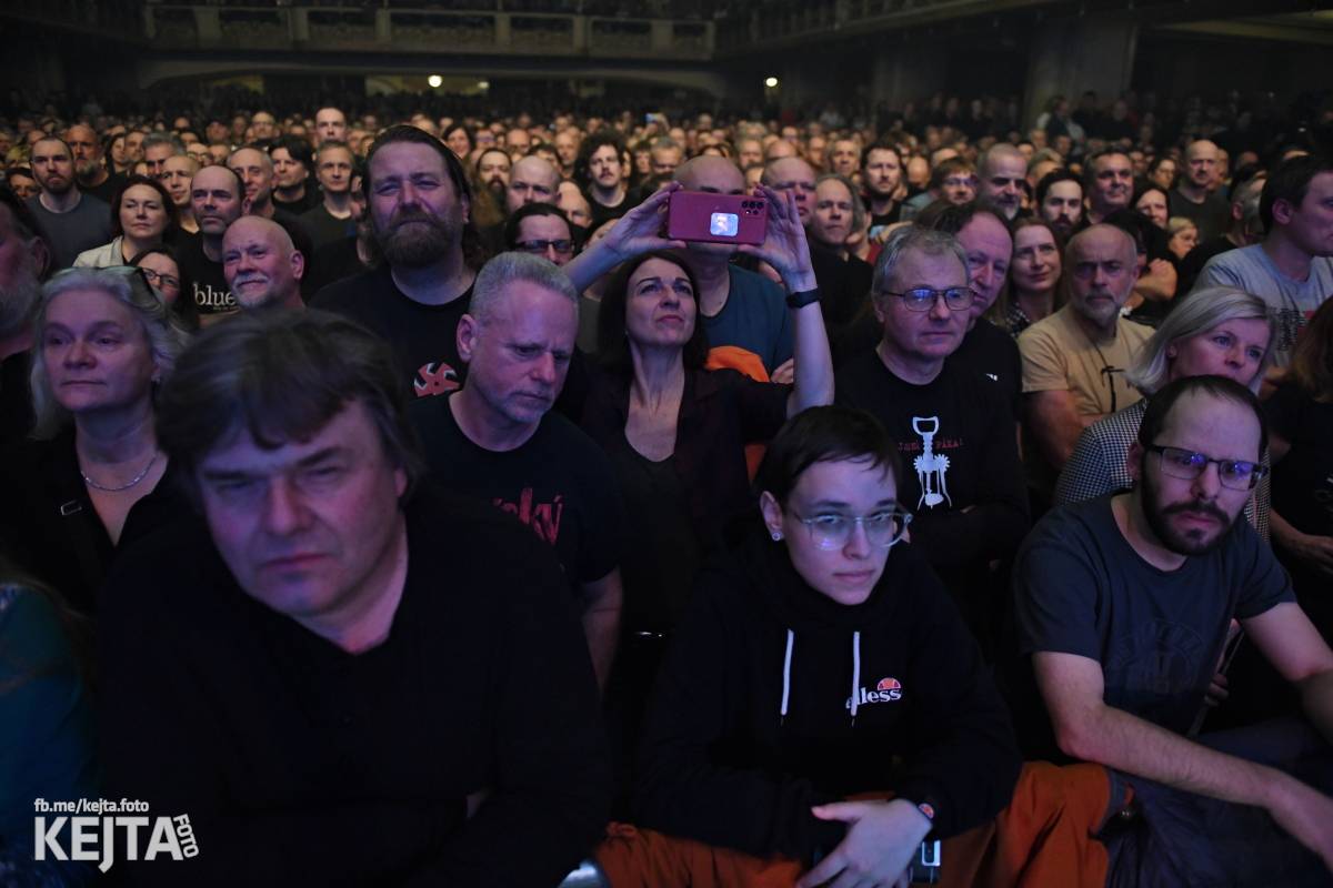 Jasná Páka a Hudba Praha vzpomínaly na Michala Ambrože, v Lucerně oslavily jeho sedmdesátiny