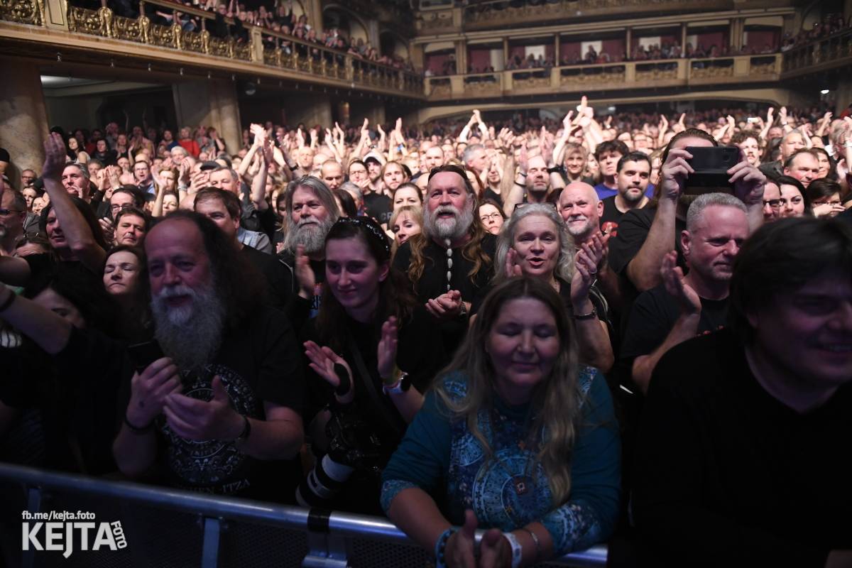 Jasná Páka a Hudba Praha vzpomínaly na Michala Ambrože, v Lucerně oslavily jeho sedmdesátiny