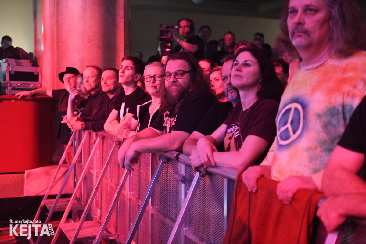 Jasná Páka a Hudba Praha vzpomínaly na Michala Ambrože, v Lucerně oslavily jeho sedmdesátiny