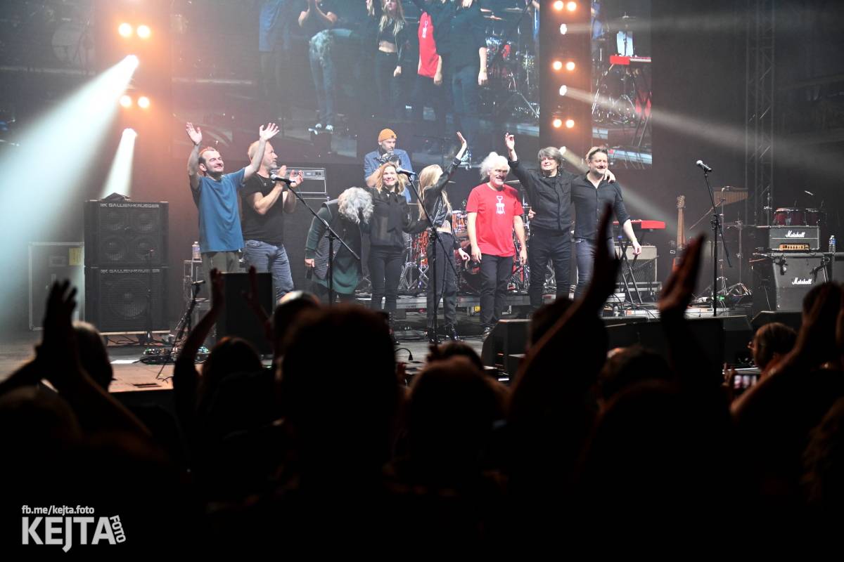 Jasná Páka a Hudba Praha vzpomínaly na Michala Ambrože, v Lucerně oslavily jeho sedmdesátiny