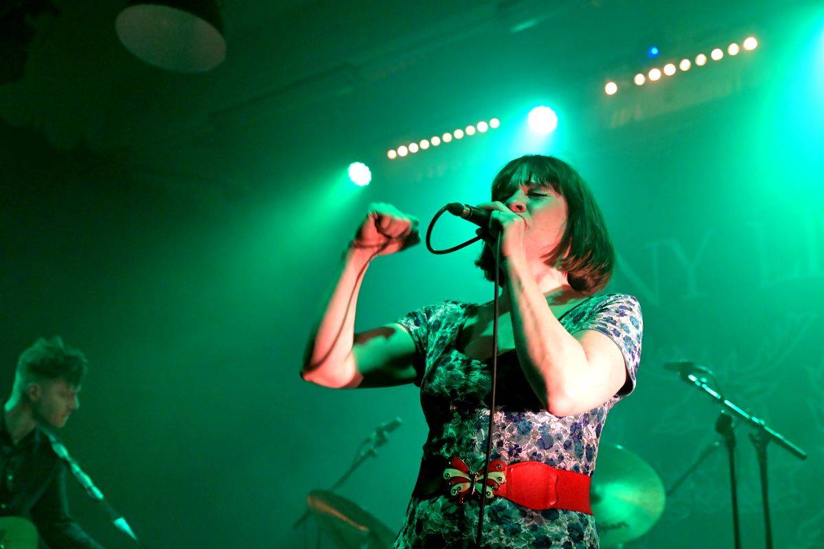 Karlínské Kasárny zažili pravý irský mejdan se Skinny Lister