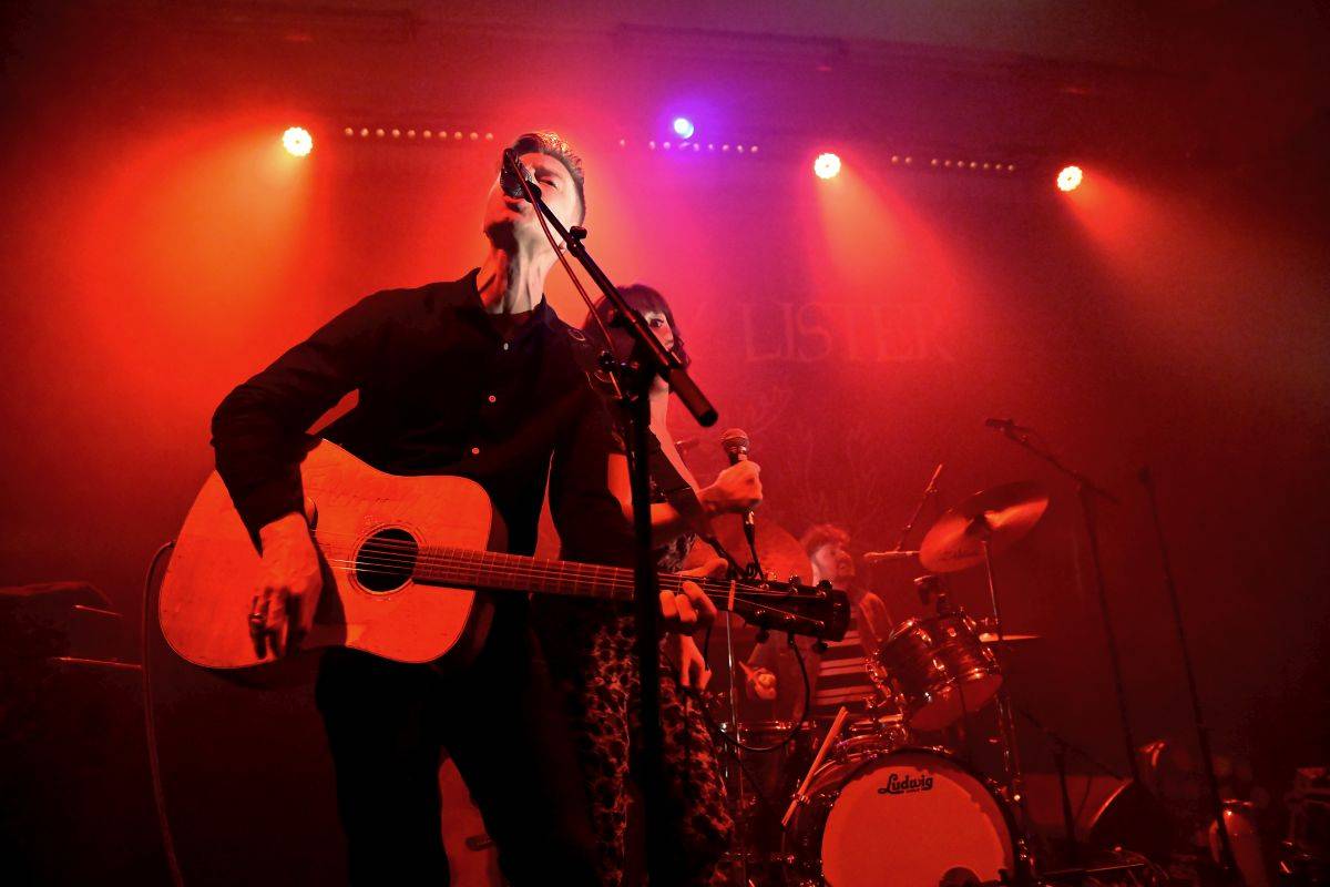 Karlínské Kasárny zažili pravý irský mejdan se Skinny Lister