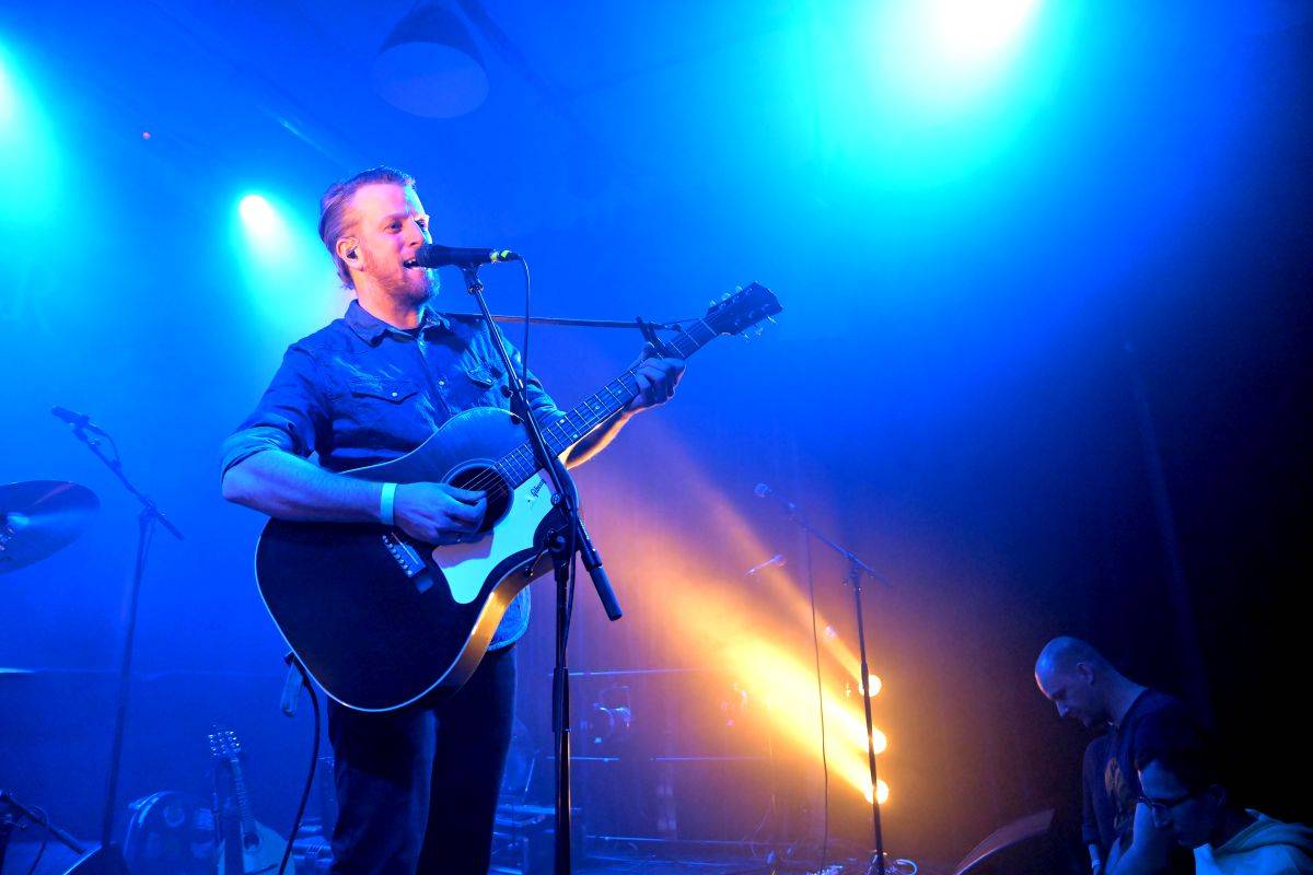 Karlínské Kasárny zažili pravý irský mejdan se Skinny Lister