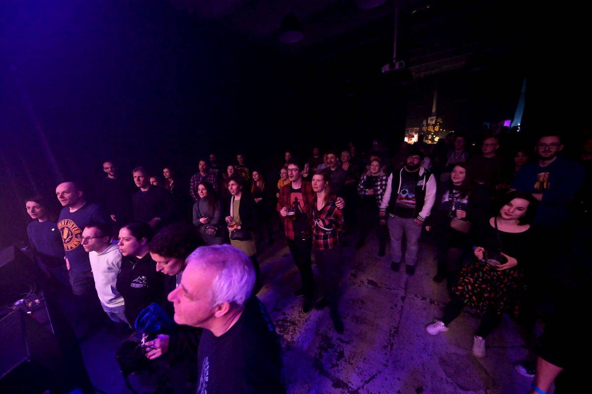 Karlínské Kasárny zažili pravý irský mejdan se Skinny Lister