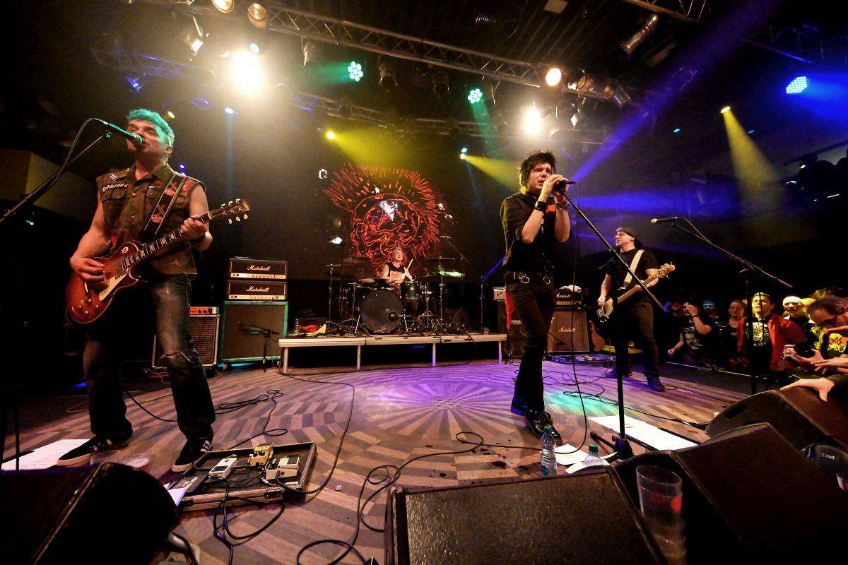 Plexis oslavili 40 let na scéně. Se spoustou přátel vzpomínali na Petra Hoška