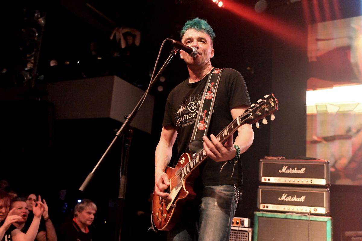 Plexis oslavili 40 let na scéně. Se spoustou přátel vzpomínali na Petra Hoška