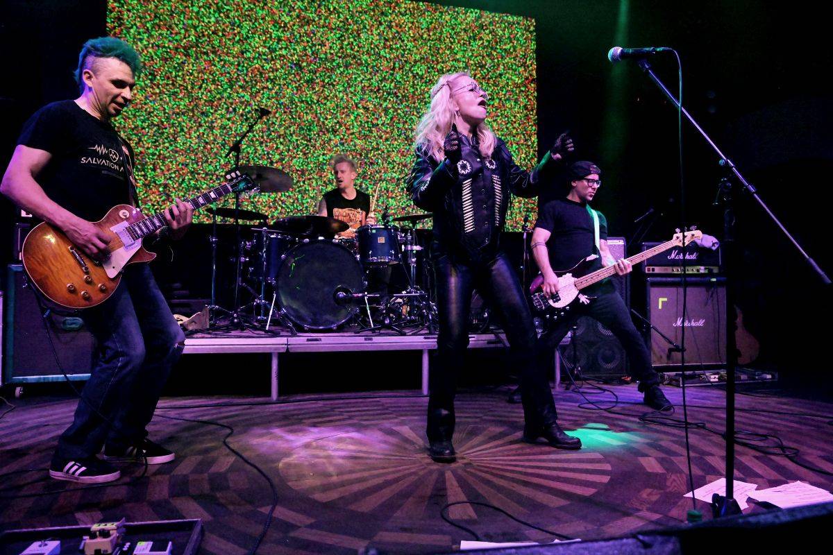 Plexis oslavili 40 let na scéně. Se spoustou přátel vzpomínali na Petra Hoška