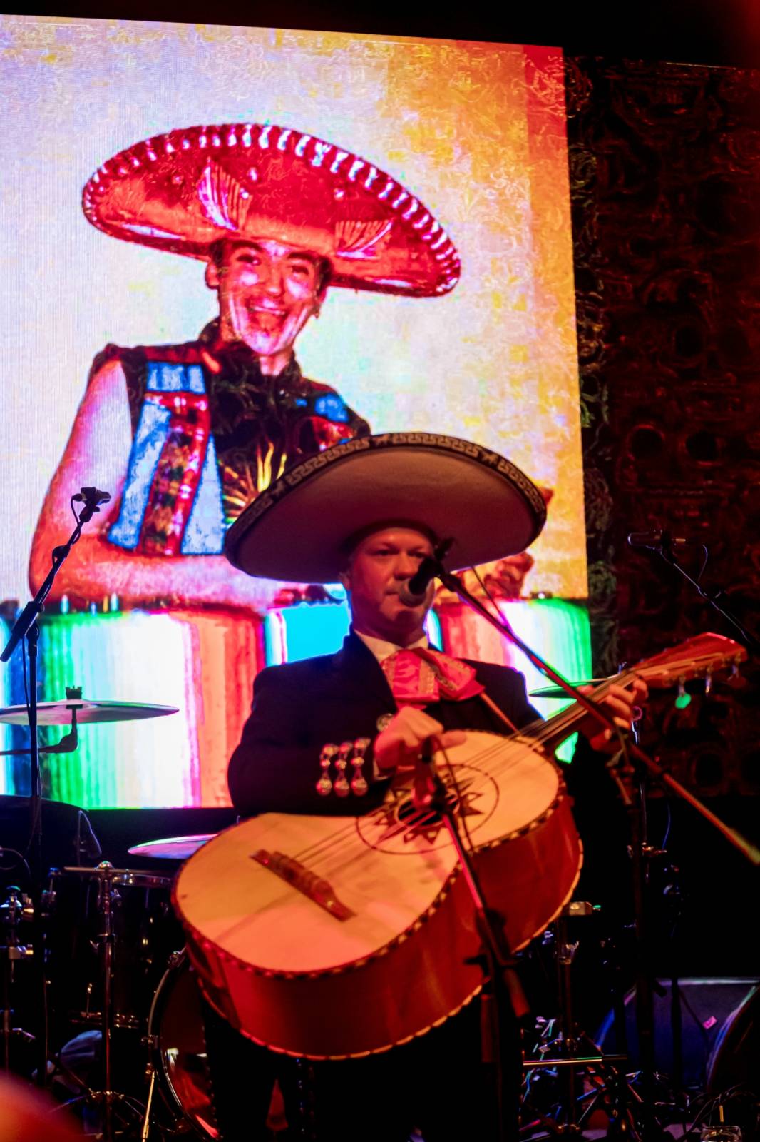 Prahou znovu zněly hity Plexis. Kapela slavila čtyřicátiny a uctila památku Petra Hoška