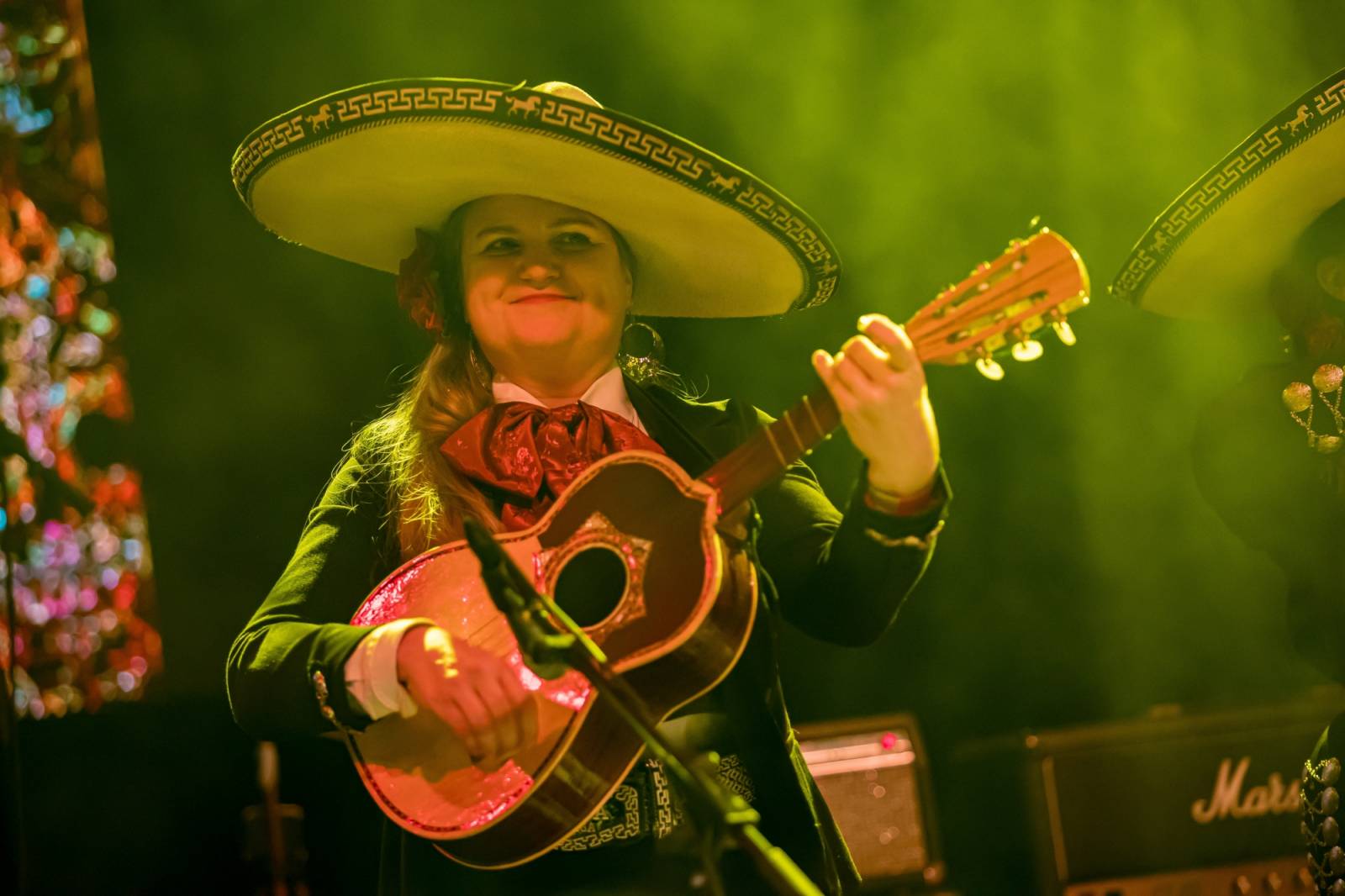 Prahou znovu zněly hity Plexis. Kapela slavila čtyřicátiny a uctila památku Petra Hoška