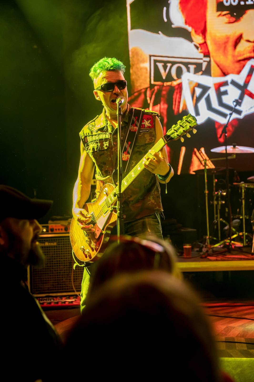 Prahou znovu zněly hity Plexis. Kapela slavila čtyřicátiny a uctila památku Petra Hoška