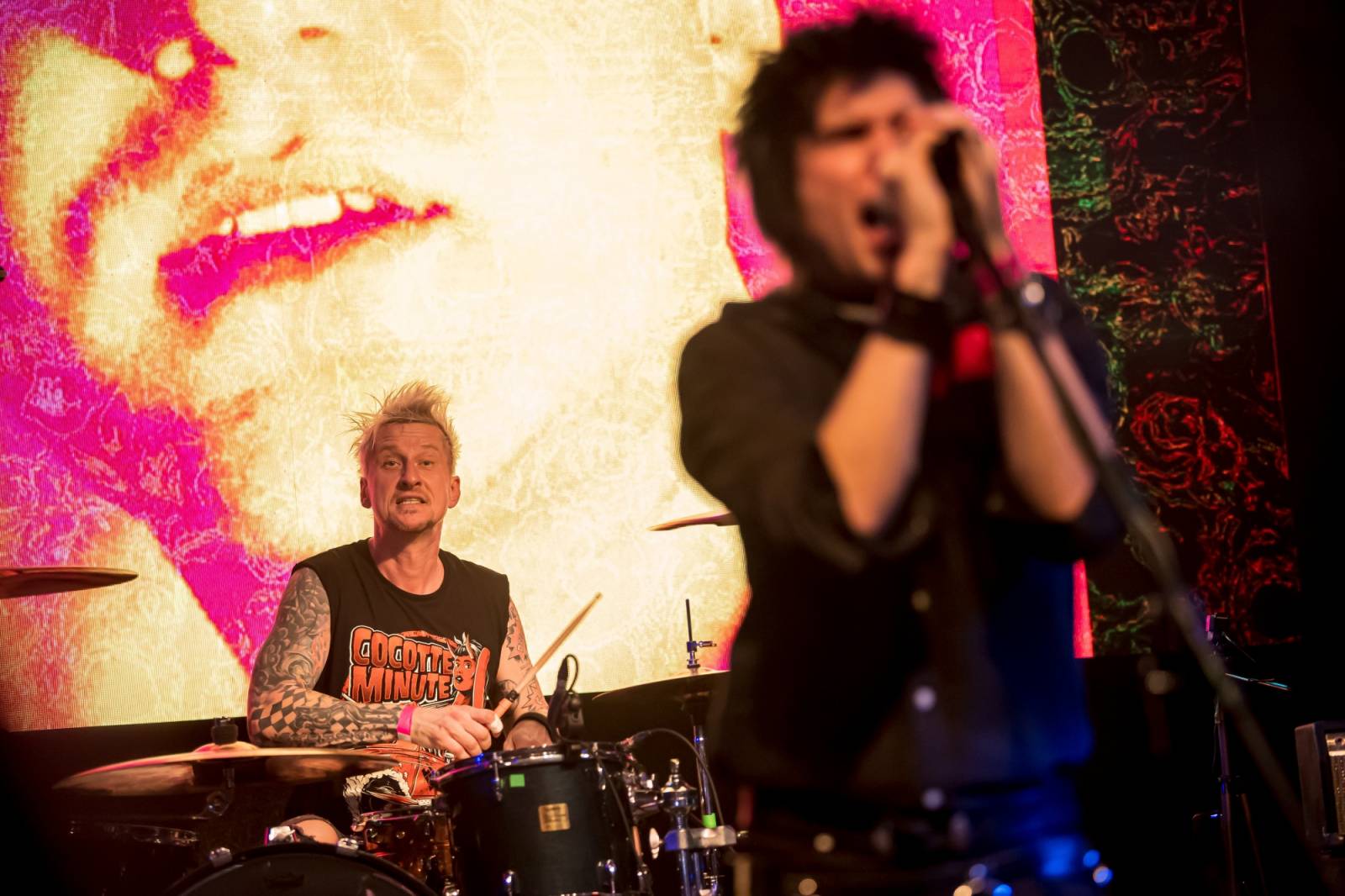 Prahou znovu zněly hity Plexis. Kapela slavila čtyřicátiny a uctila památku Petra Hoška