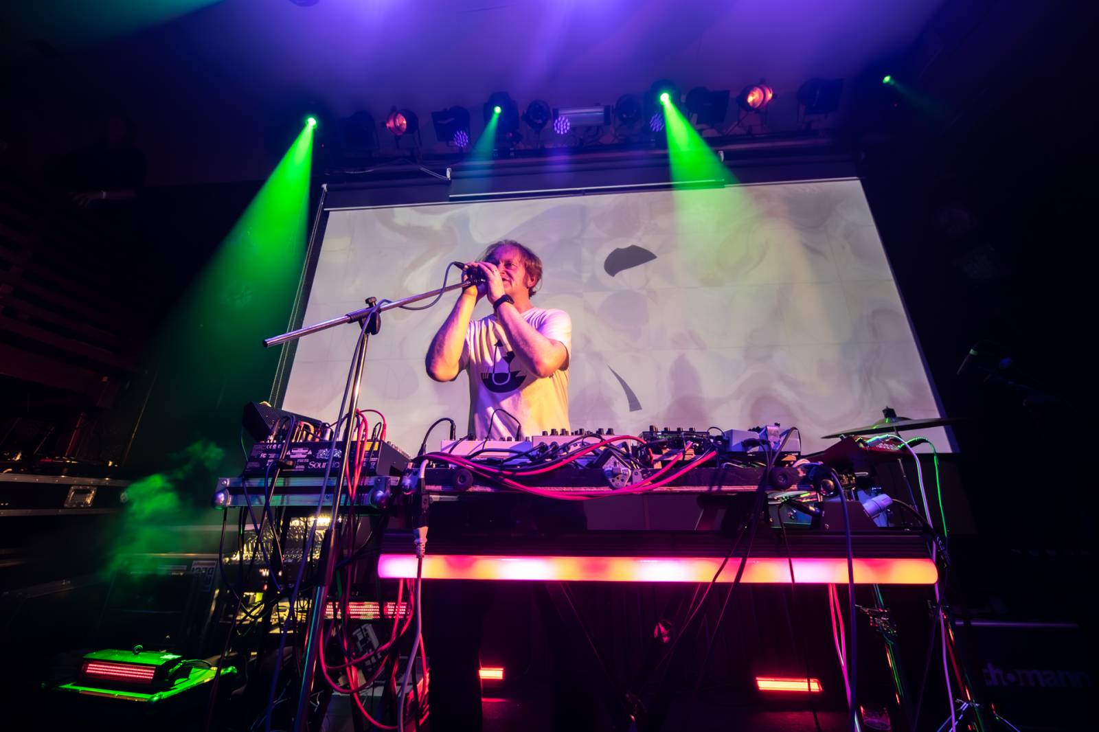 DJ Ventolin potěšil a zahřál vyprodaný Anděl v Plzni