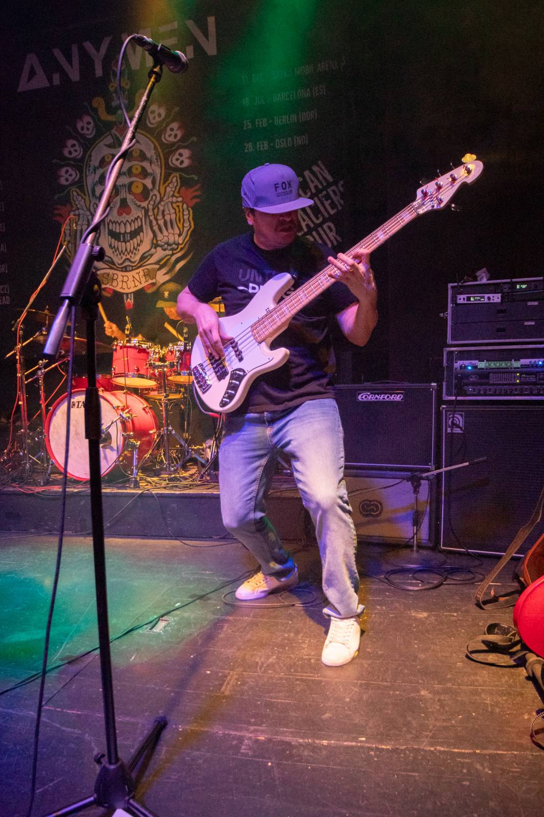 Anymen v Plzni rozsvítili Pod lampou