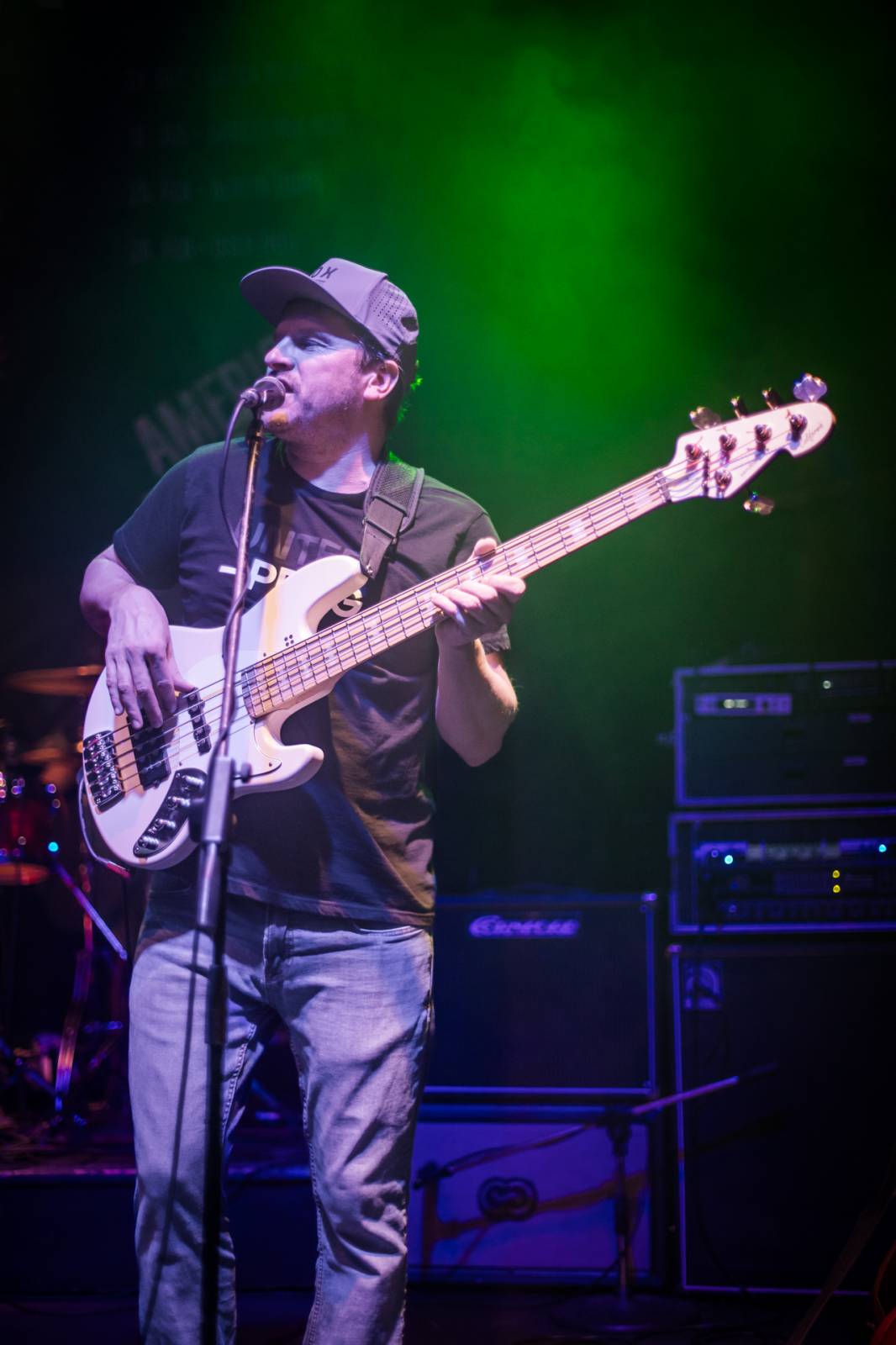 Anymen v Plzni rozsvítili Pod lampou