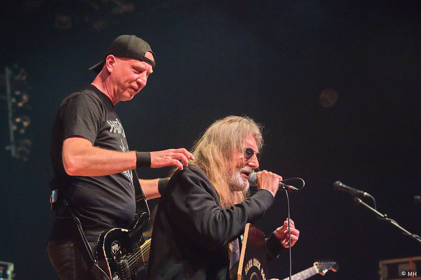 Aleš Brichta slaví 40 let na scéně. Šňůru s Alkeholem a Hattrickem zakončil v Plzni