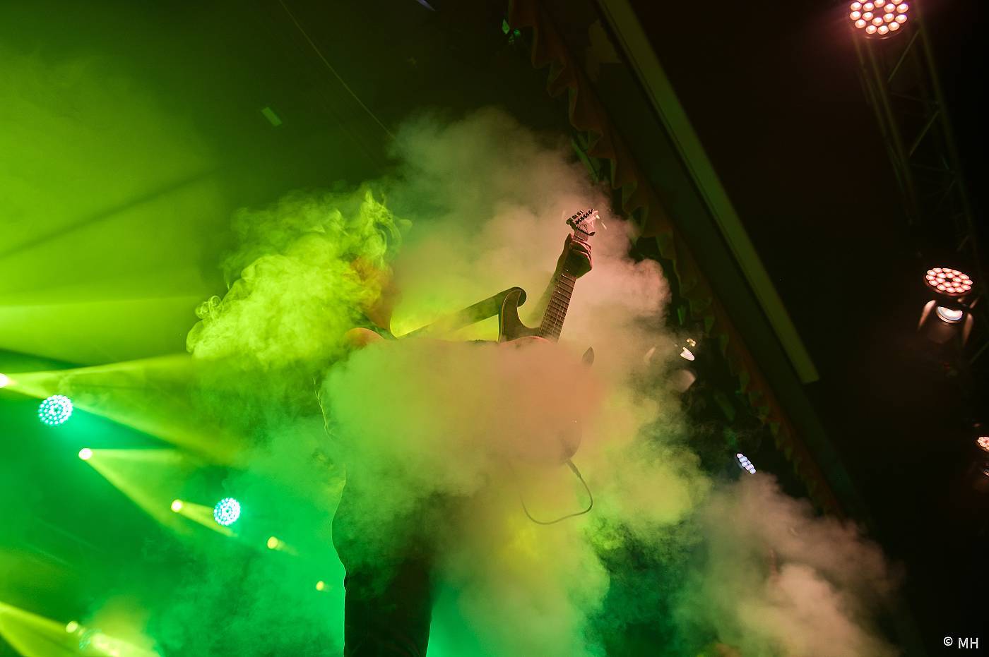 Aleš Brichta slaví 40 let na scéně. Šňůru s Alkeholem a Hattrickem zakončil v Plzni