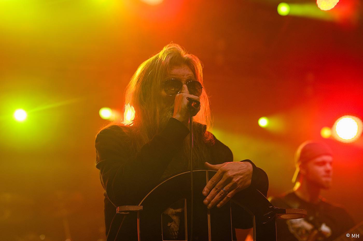 Aleš Brichta slaví 40 let na scéně. Šňůru s Alkeholem a Hattrickem zakončil v Plzni