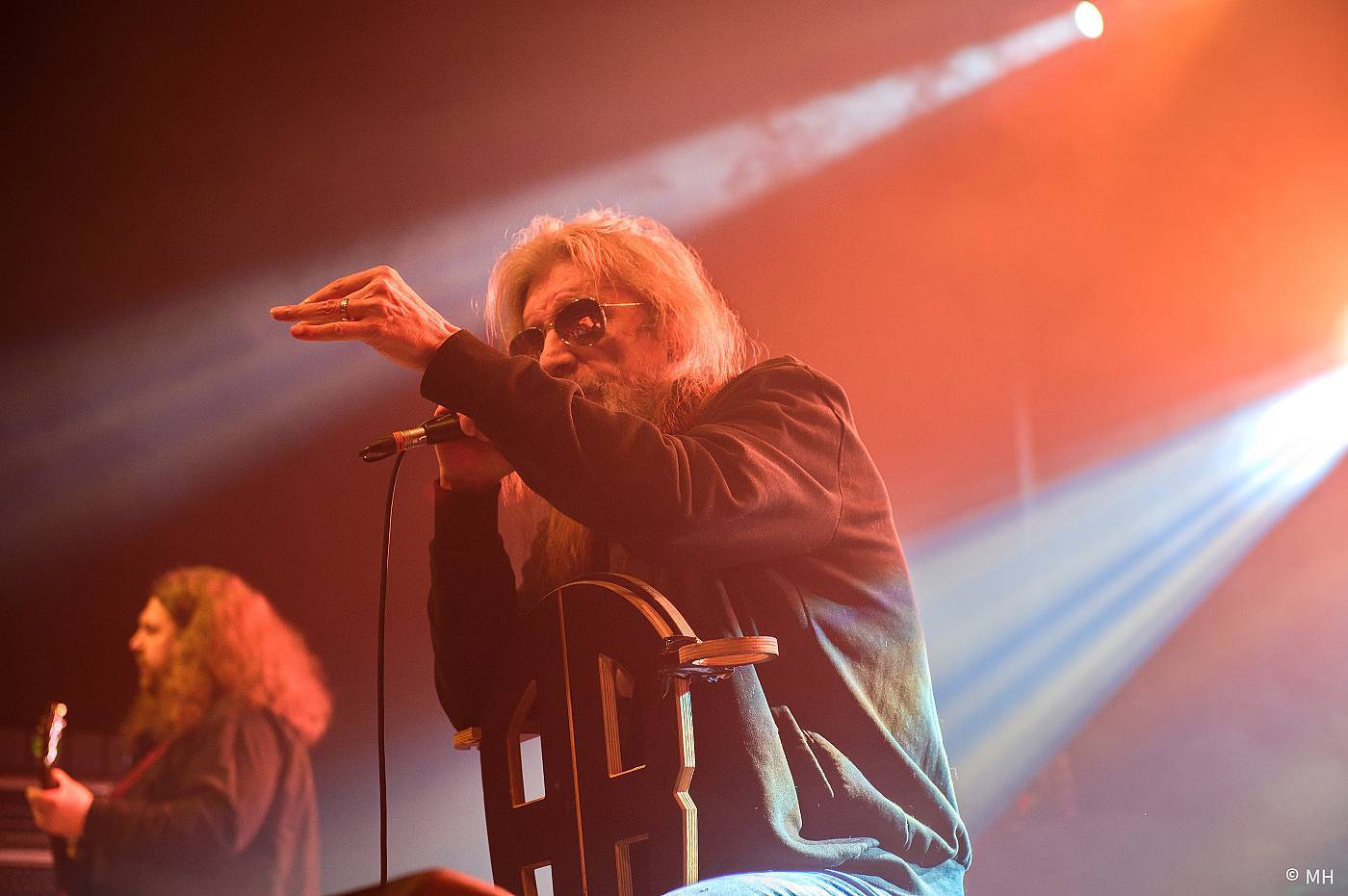 Aleš Brichta slaví 40 let na scéně. Šňůru s Alkeholem a Hattrickem zakončil v Plzni