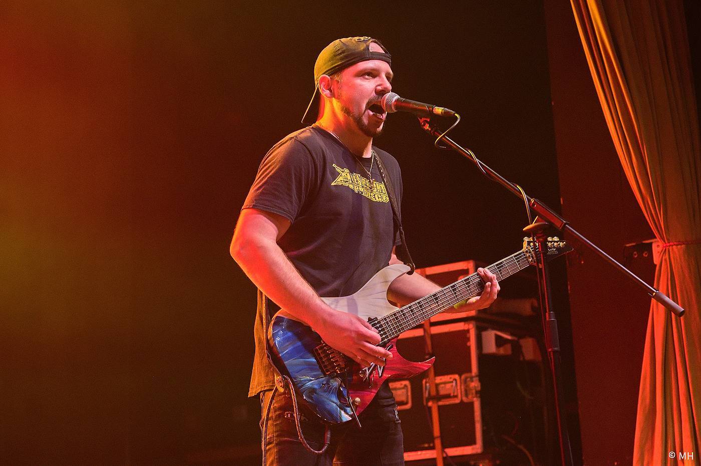 Aleš Brichta slaví 40 let na scéně. Šňůru s Alkeholem a Hattrickem zakončil v Plzni