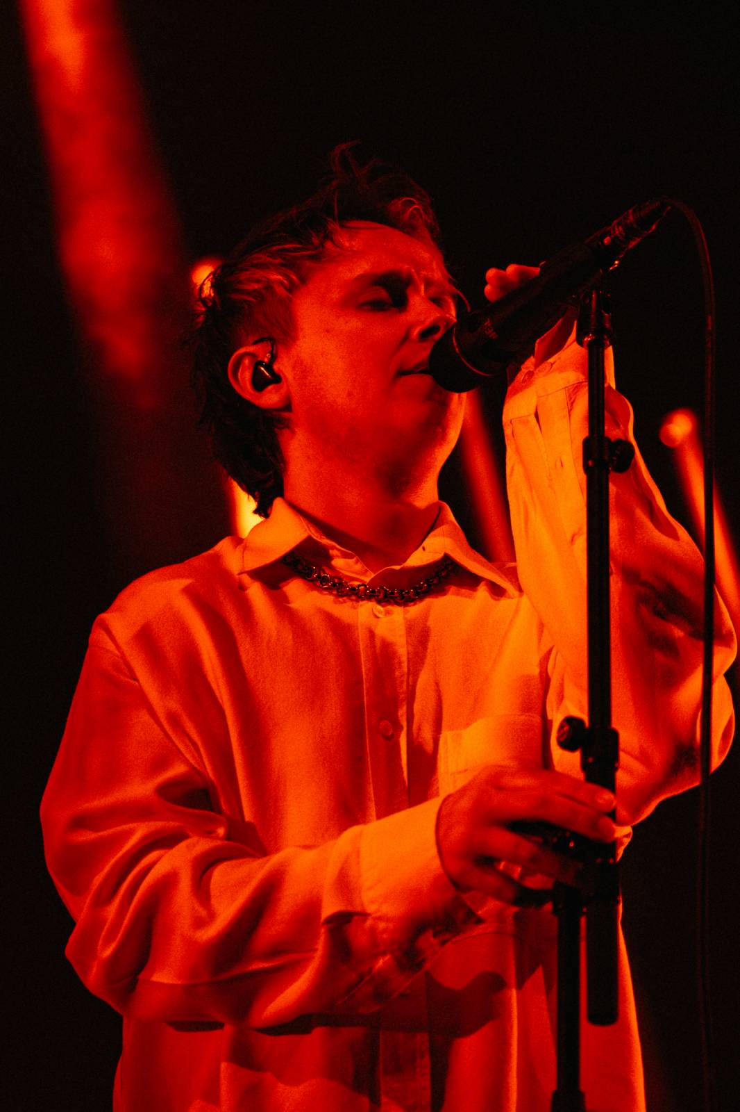 Nothing But Thieves se vrátili do Prahy. I přes vypadnutý zvuk předvedli skvělou show