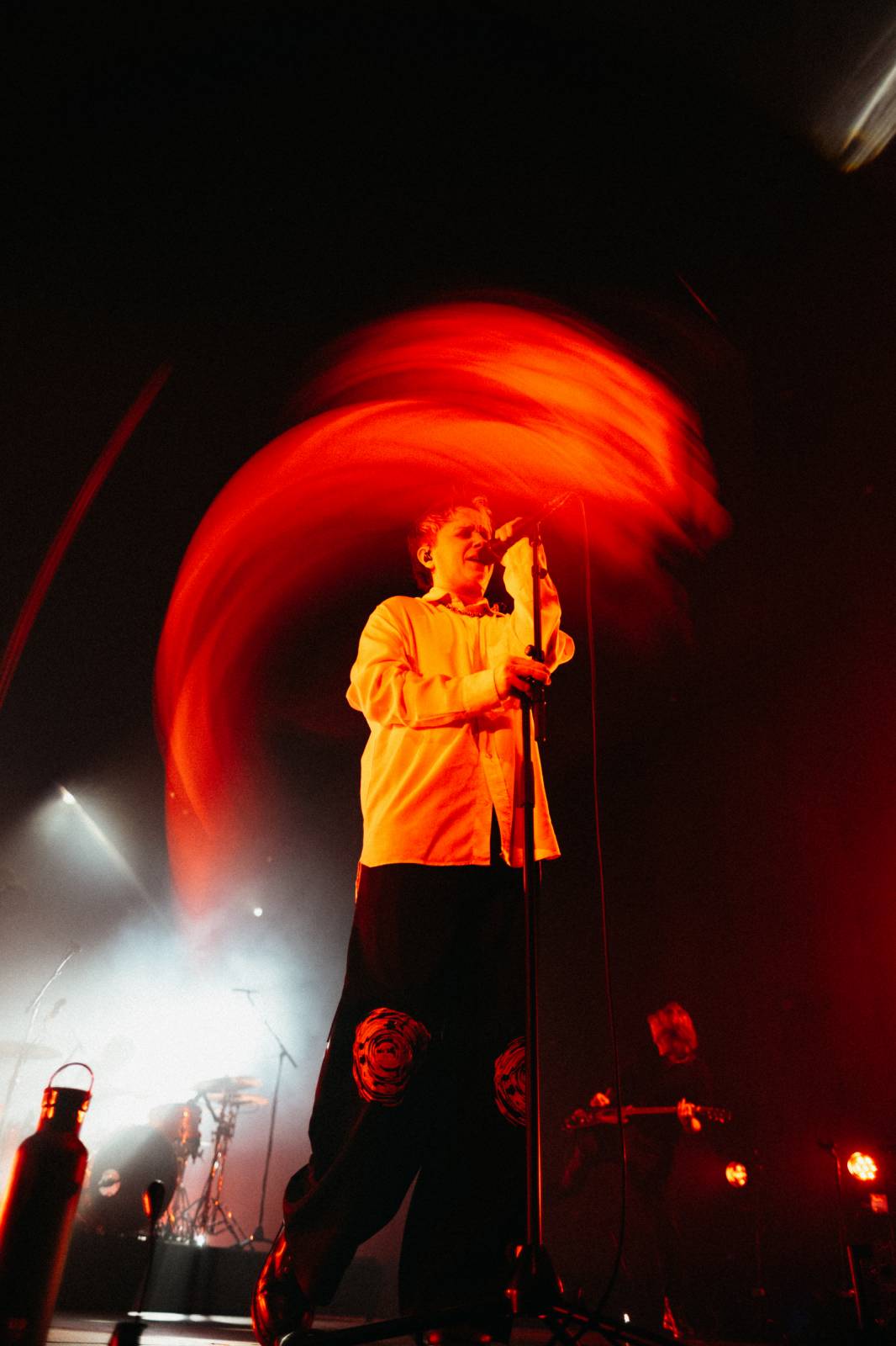 Nothing But Thieves se vrátili do Prahy. I přes vypadnutý zvuk předvedli skvělou show