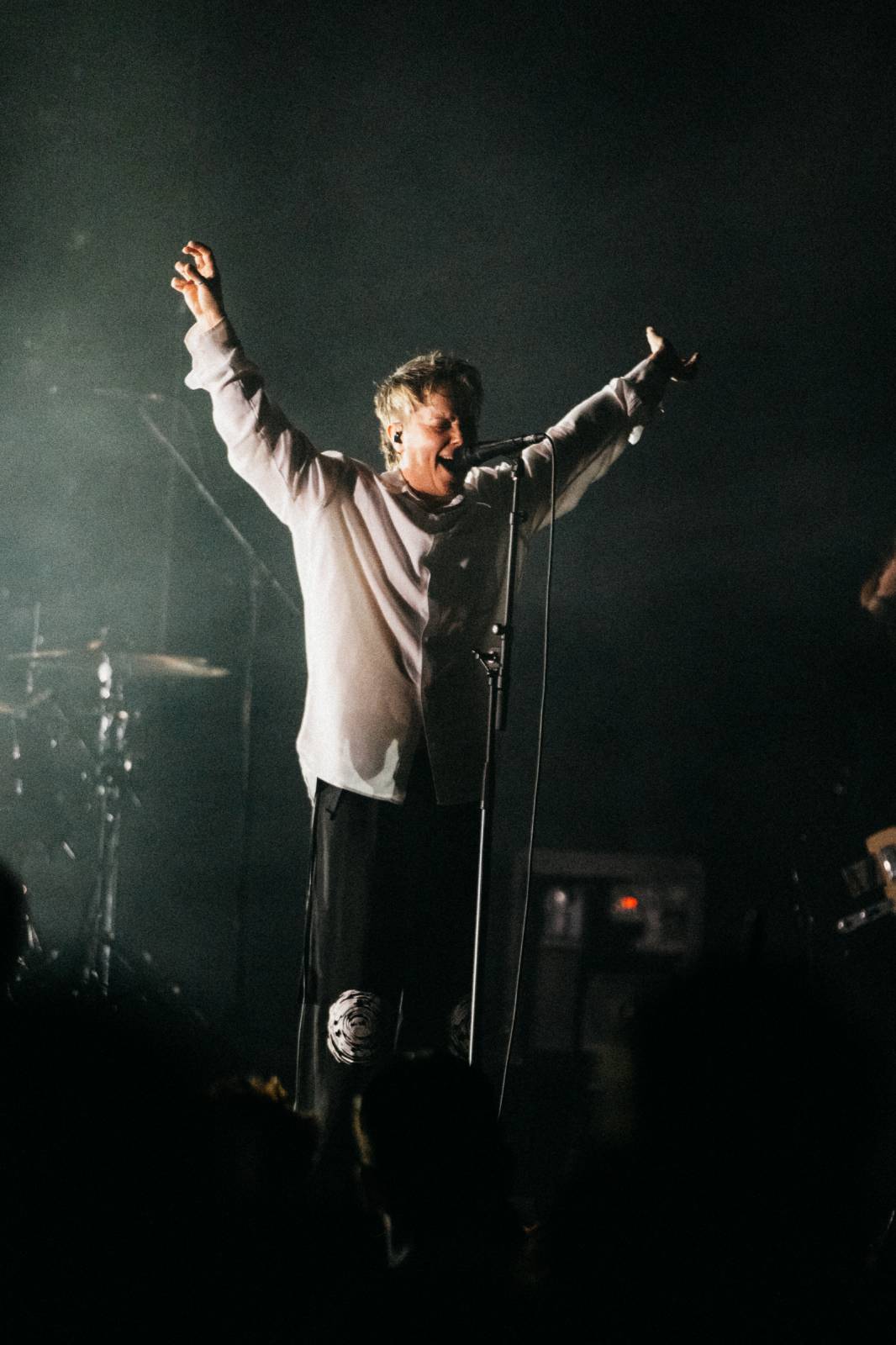 Nothing But Thieves se vrátili do Prahy. I přes vypadnutý zvuk předvedli skvělou show