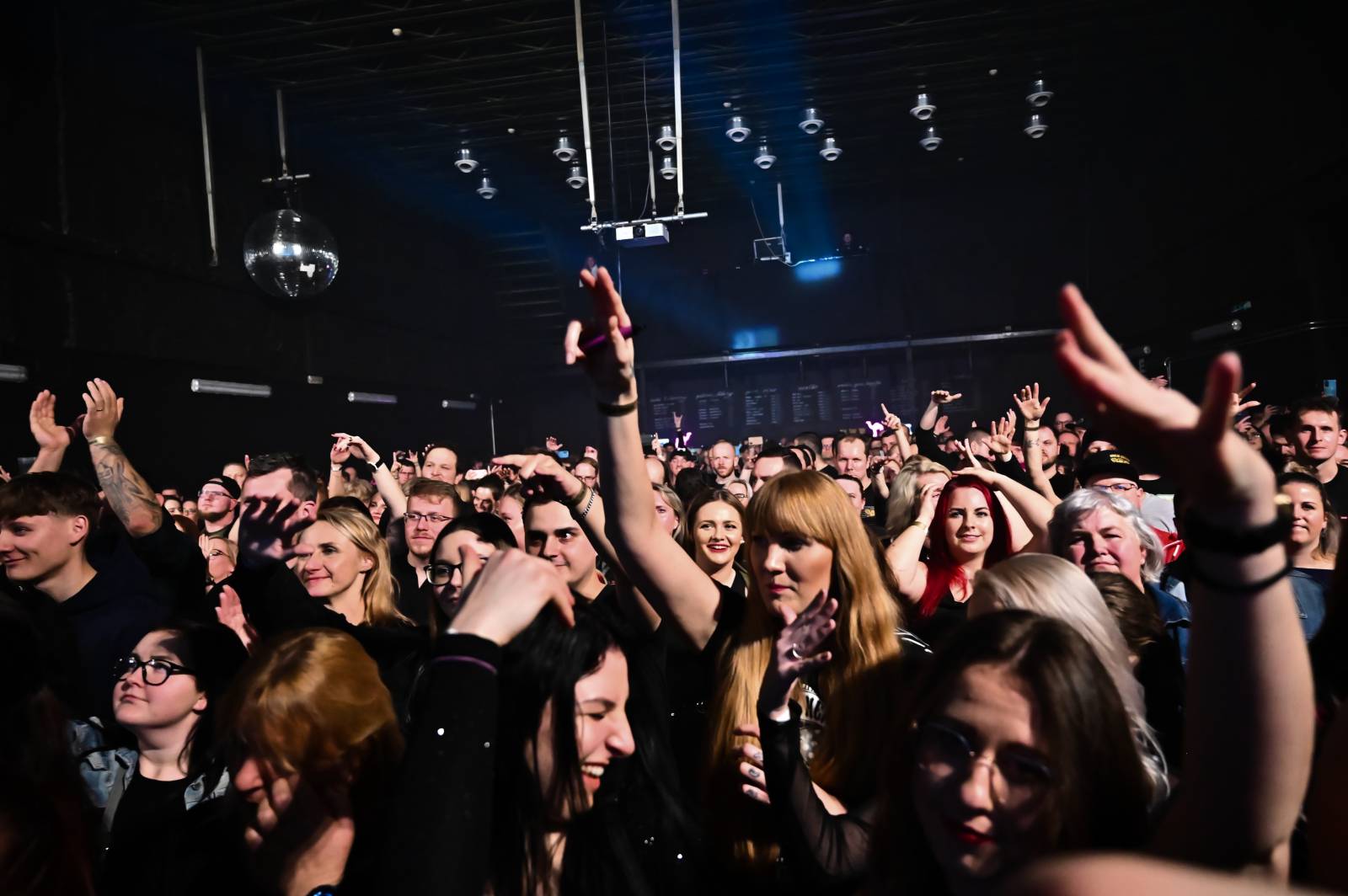 Civilní Obrana oslavila v Brně plnoletost, přála jí herečka Denisa Nesvačilová