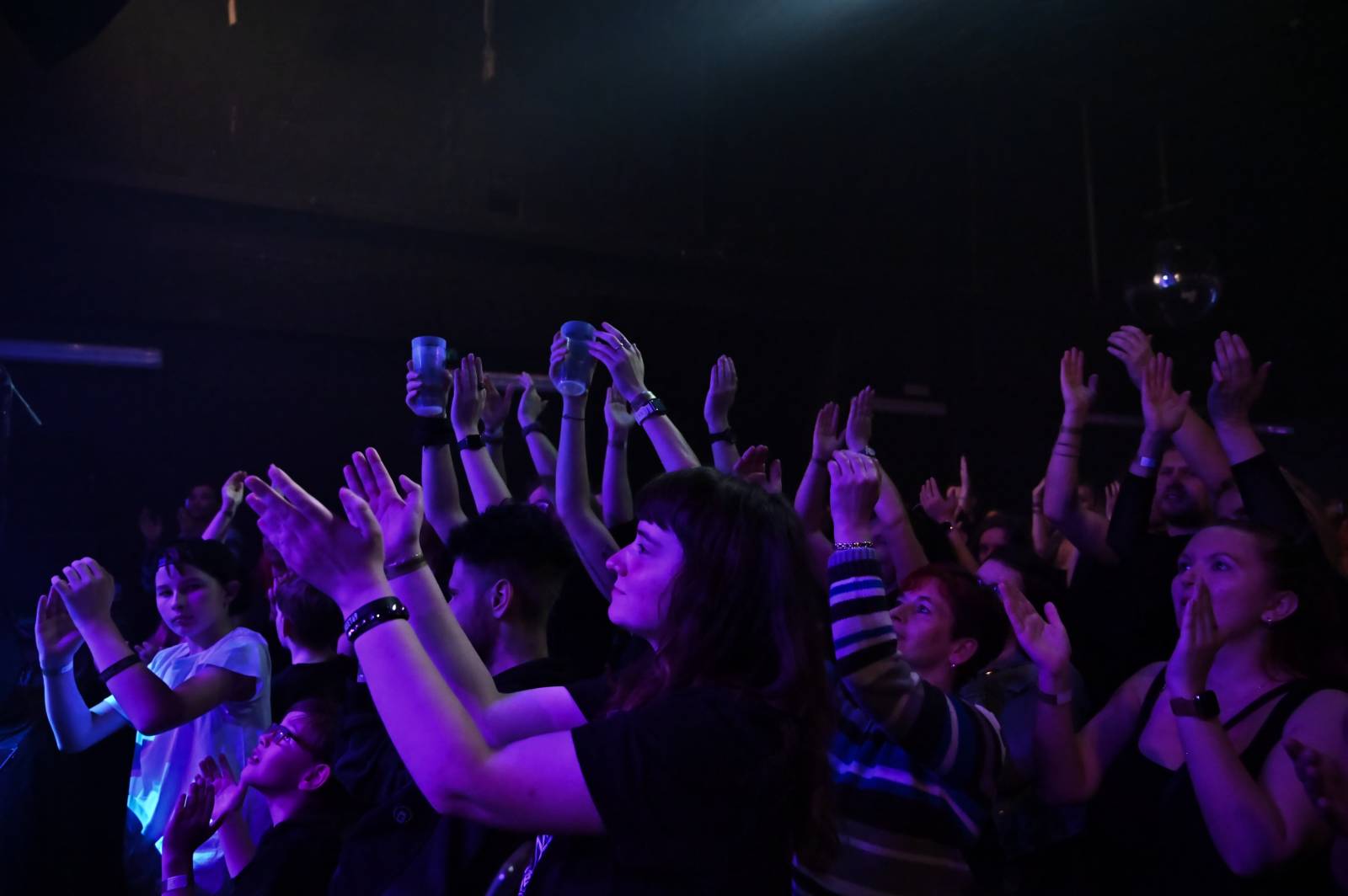 Civilní Obrana oslavila v Brně plnoletost, přála jí herečka Denisa Nesvačilová