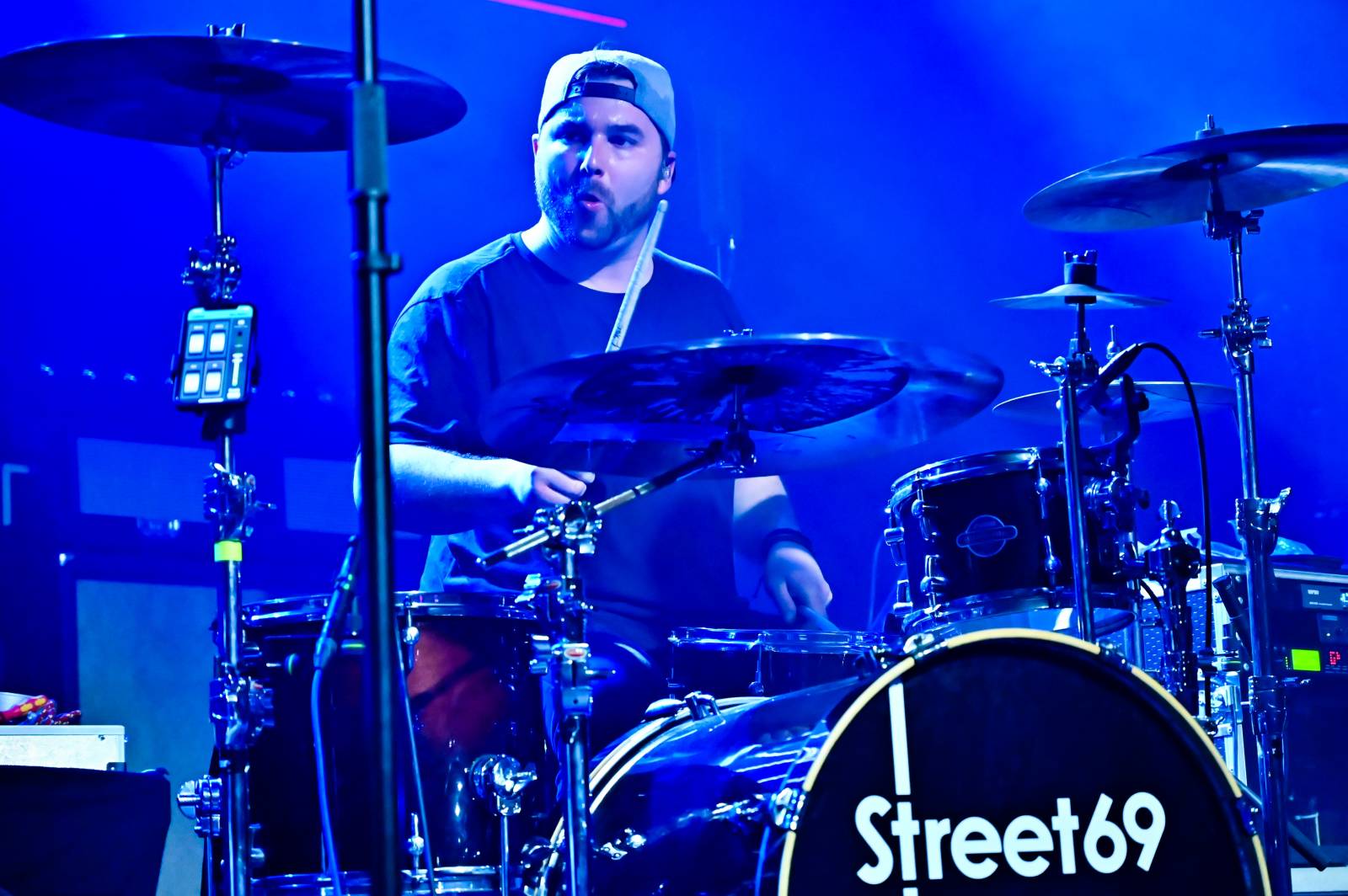 Civilní Obrana oslavila v Brně plnoletost, přála jí herečka Denisa Nesvačilová