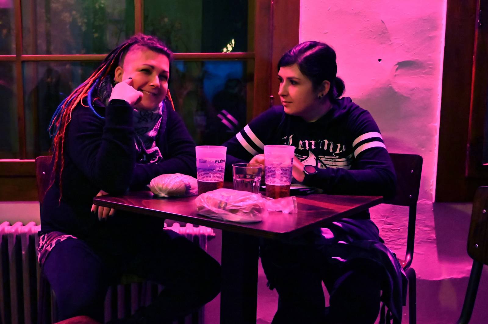 Civilní Obrana oslavila v Brně plnoletost, přála jí herečka Denisa Nesvačilová