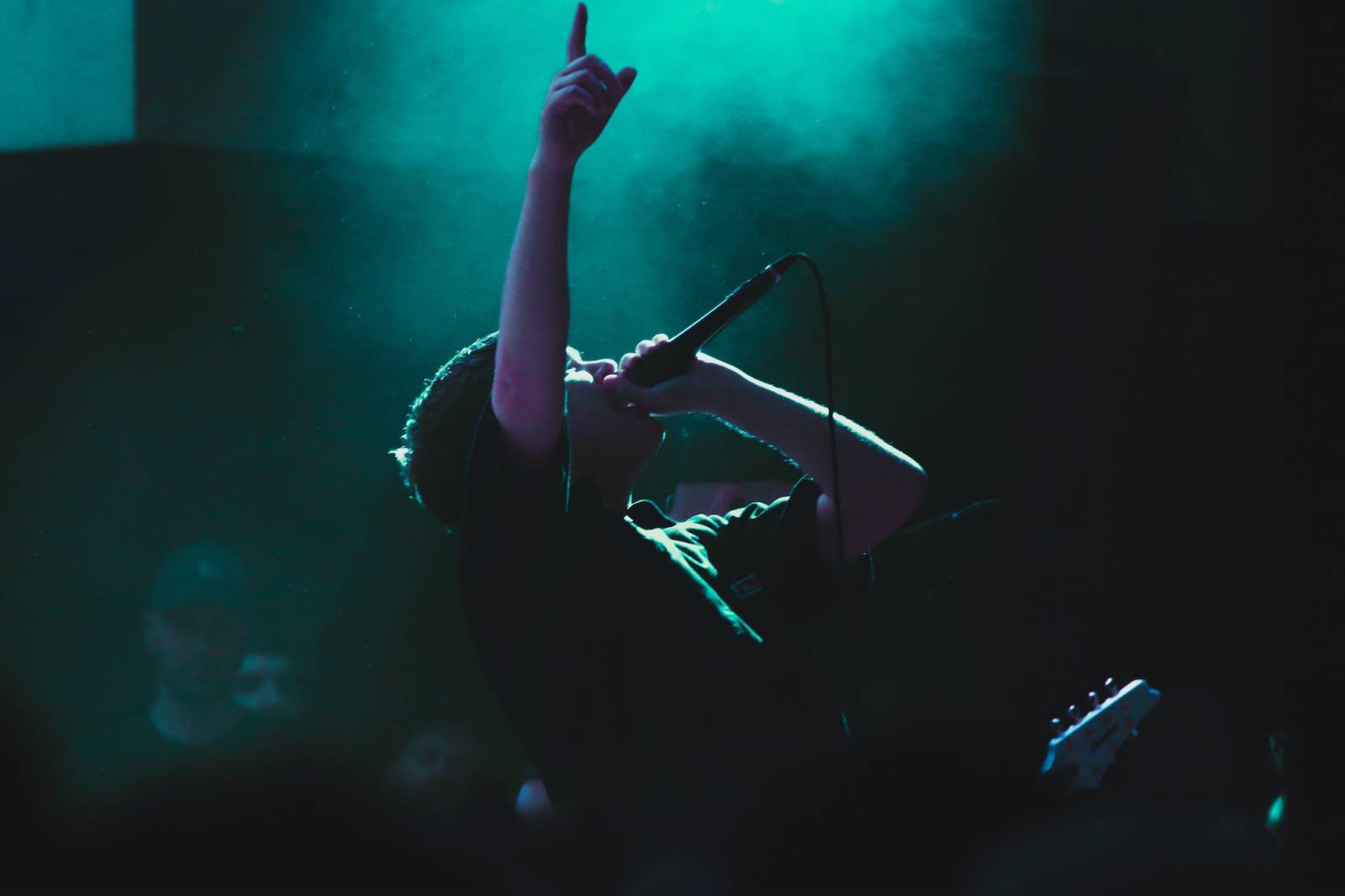 Moshovačka pod taktovkou Knocked Loose otřásla Lucerna Music Barem