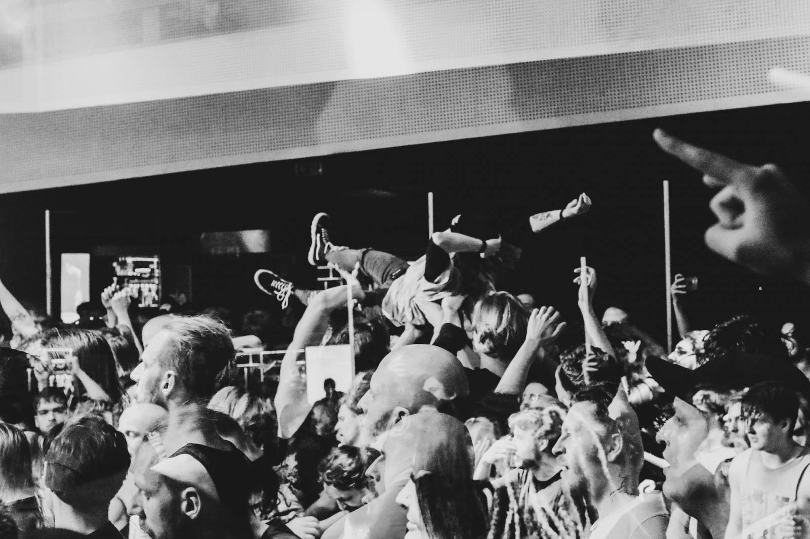 Moshovačka pod taktovkou Knocked Loose otřásla Lucerna Music Barem