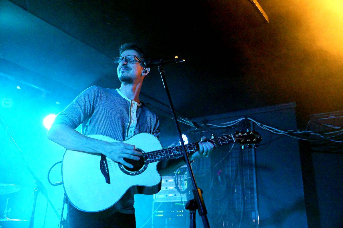 Pražským Rock Café zněly námořnické písně bristolských The Longest Johns