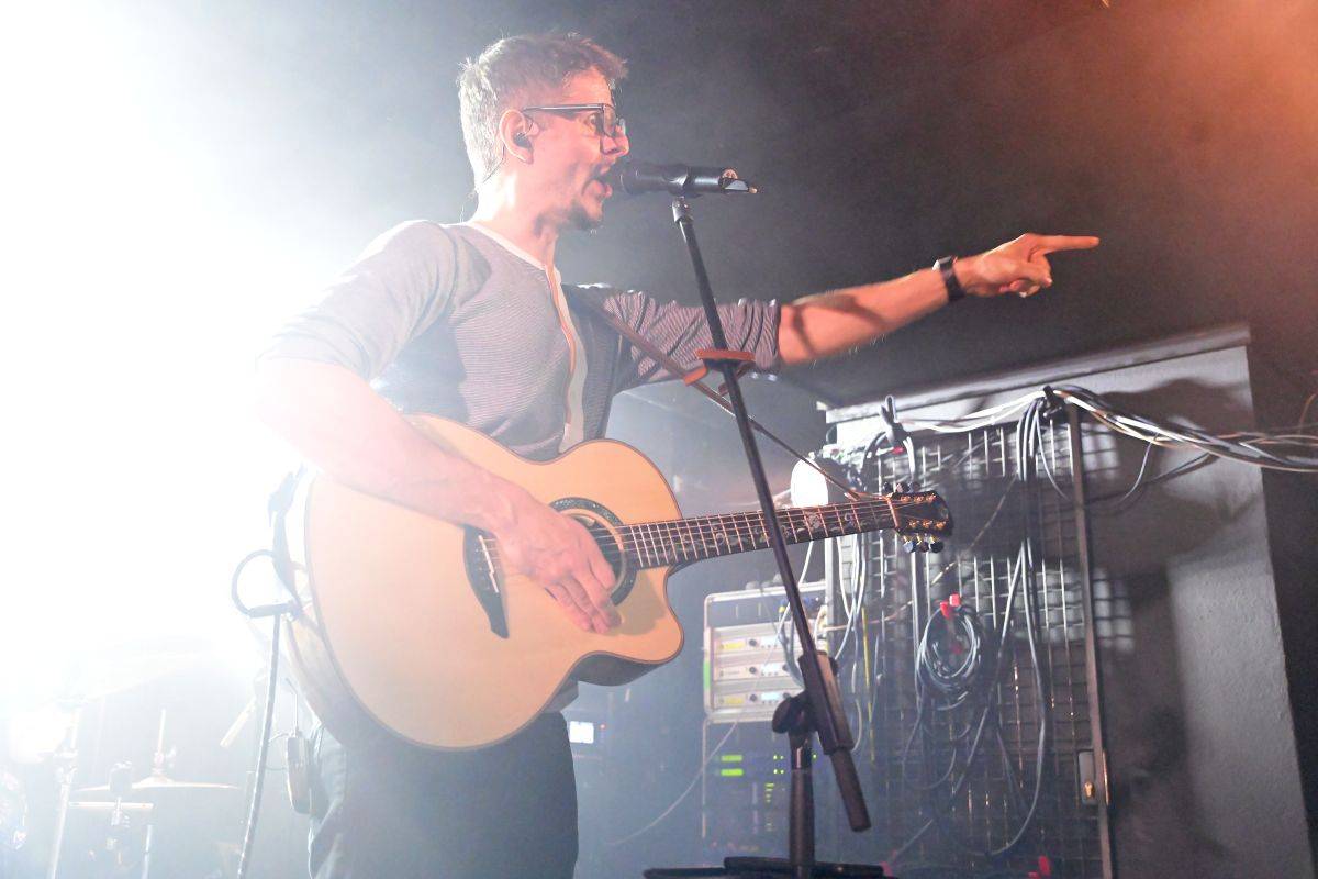 Pražským Rock Café zněly námořnické písně bristolských The Longest Johns