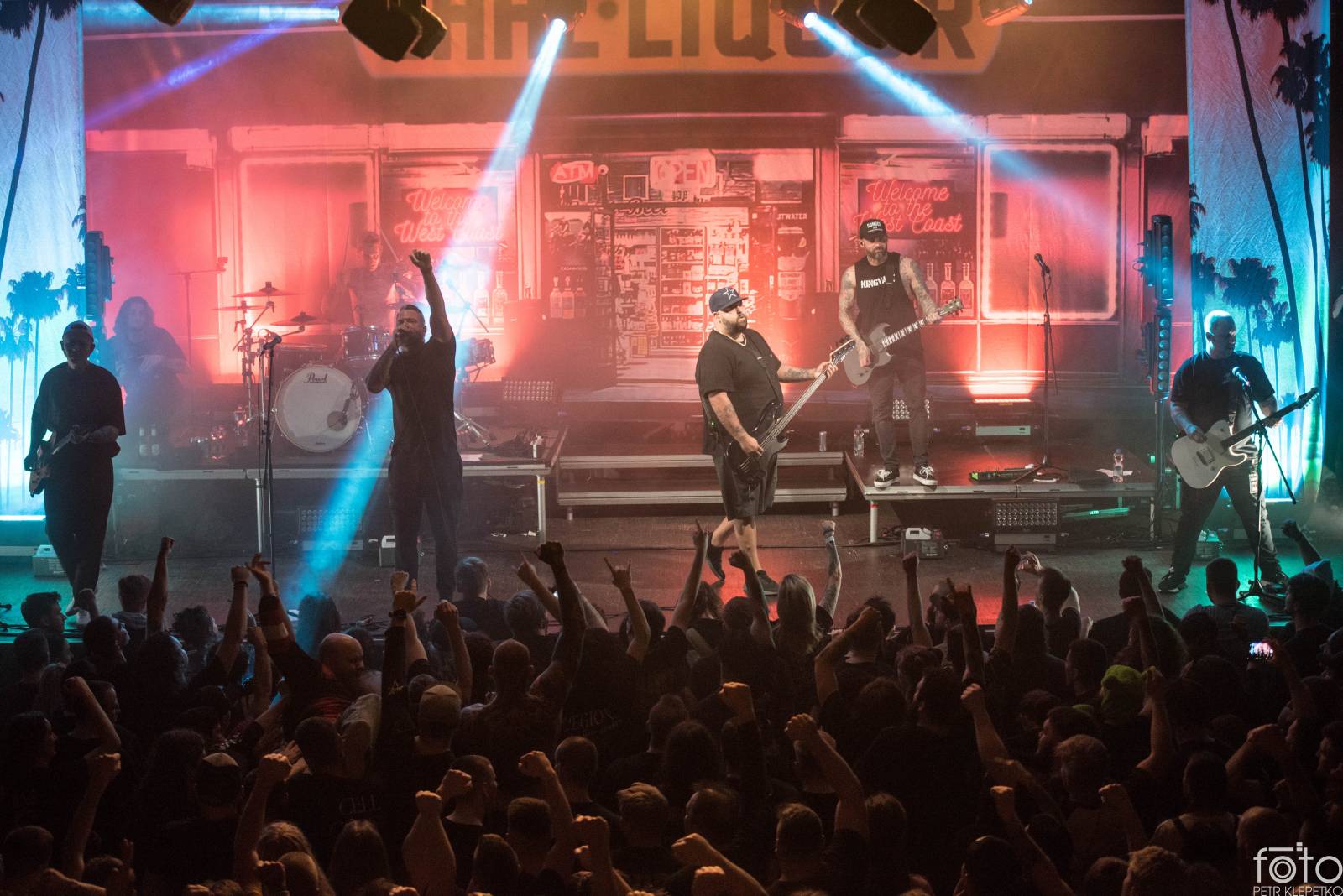 Suicide Silence a Lionheart rozburáceli Roxy