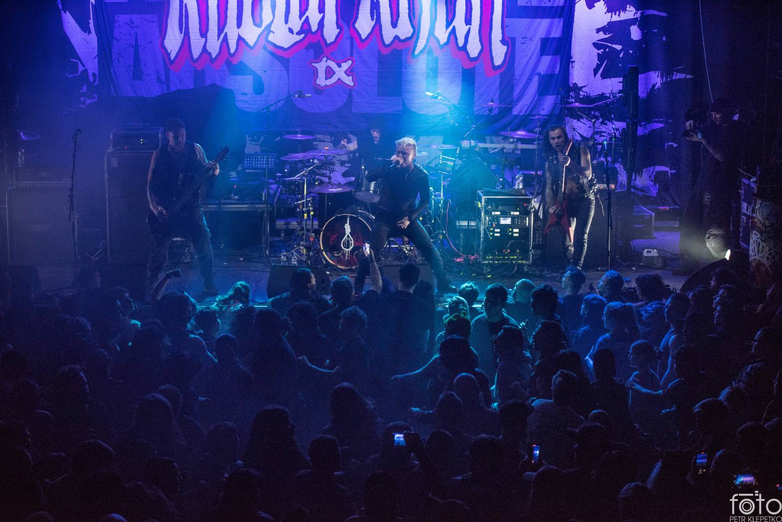 Suicide Silence a Lionheart rozburáceli Roxy