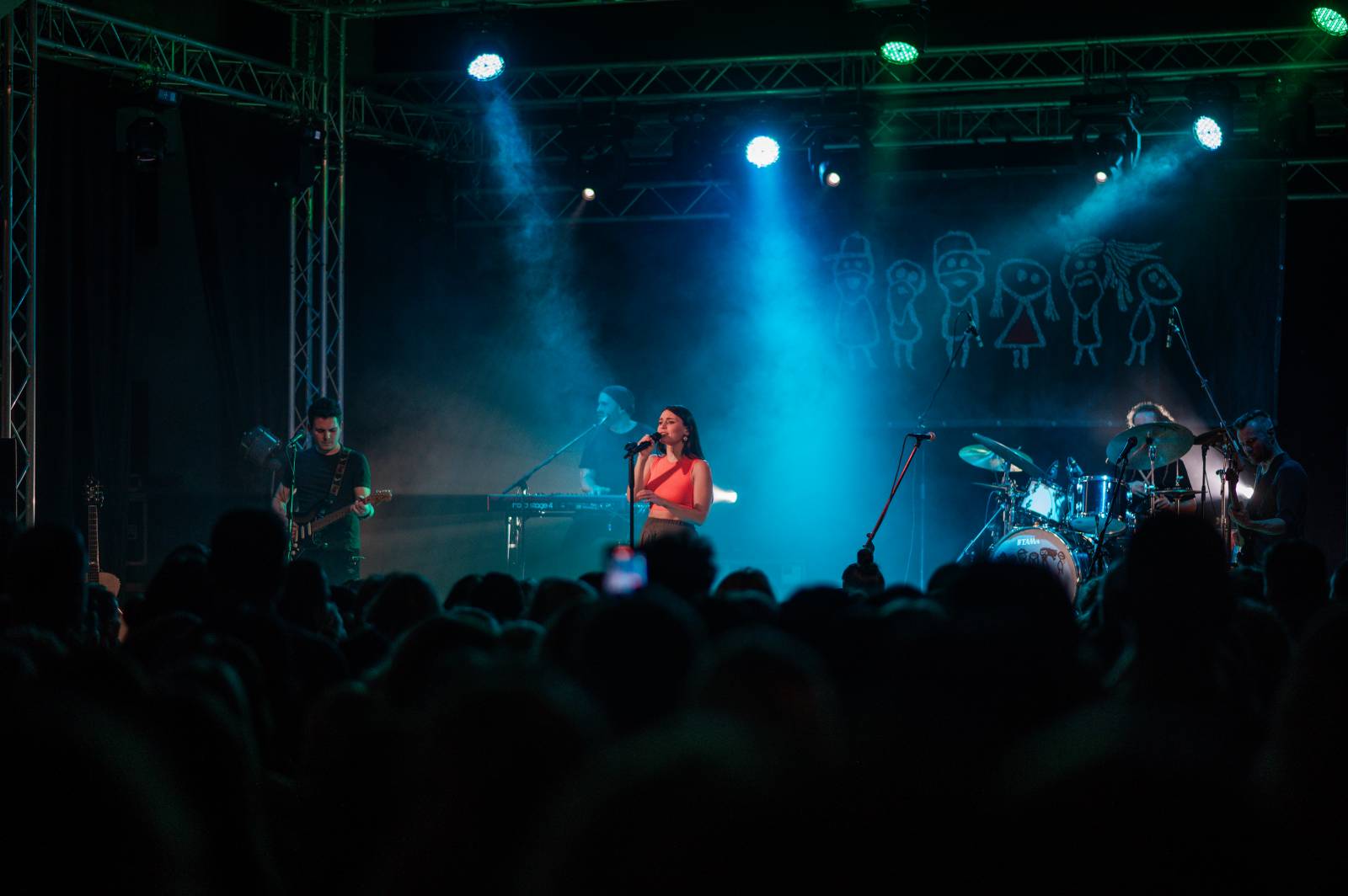 Kateřina Marie Tichá a Bandjeez vyprodali ostravský Barrák