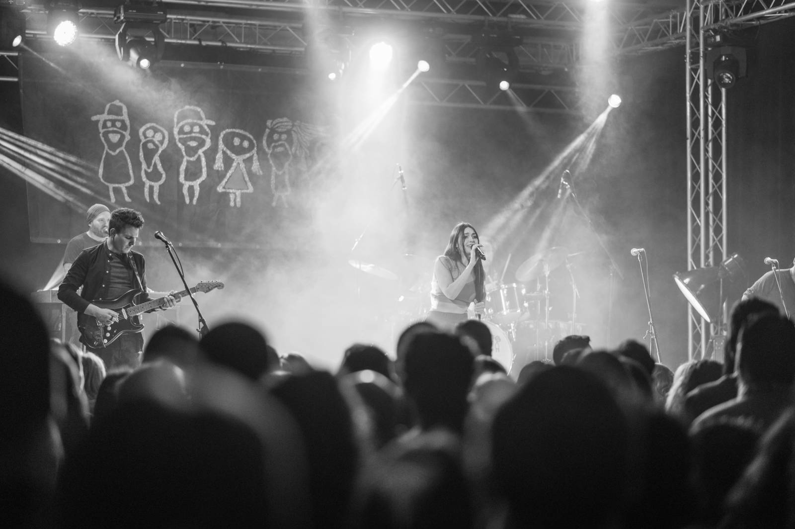 Kateřina Marie Tichá a Bandjeez vyprodali ostravský Barrák